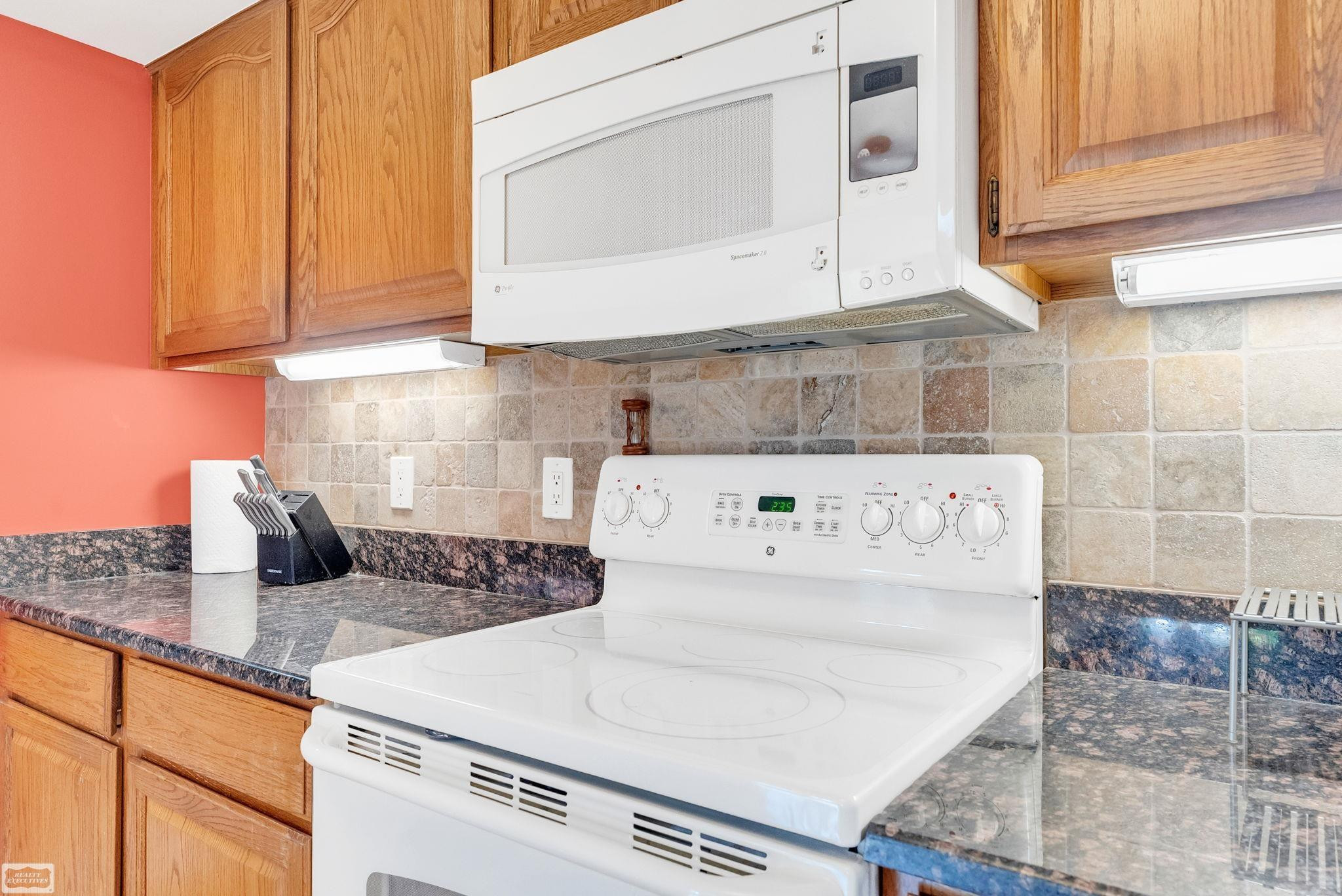 41010 W Rosewood Drive, Clinton Twp, MI 48038 — Photo 20