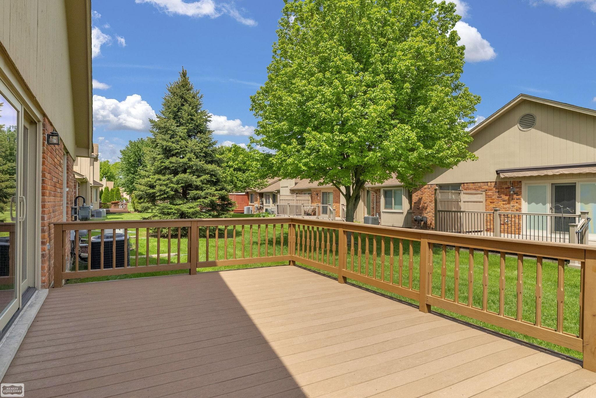 41010 W Rosewood Drive, Clinton Twp, MI 48038 — Photo 41
