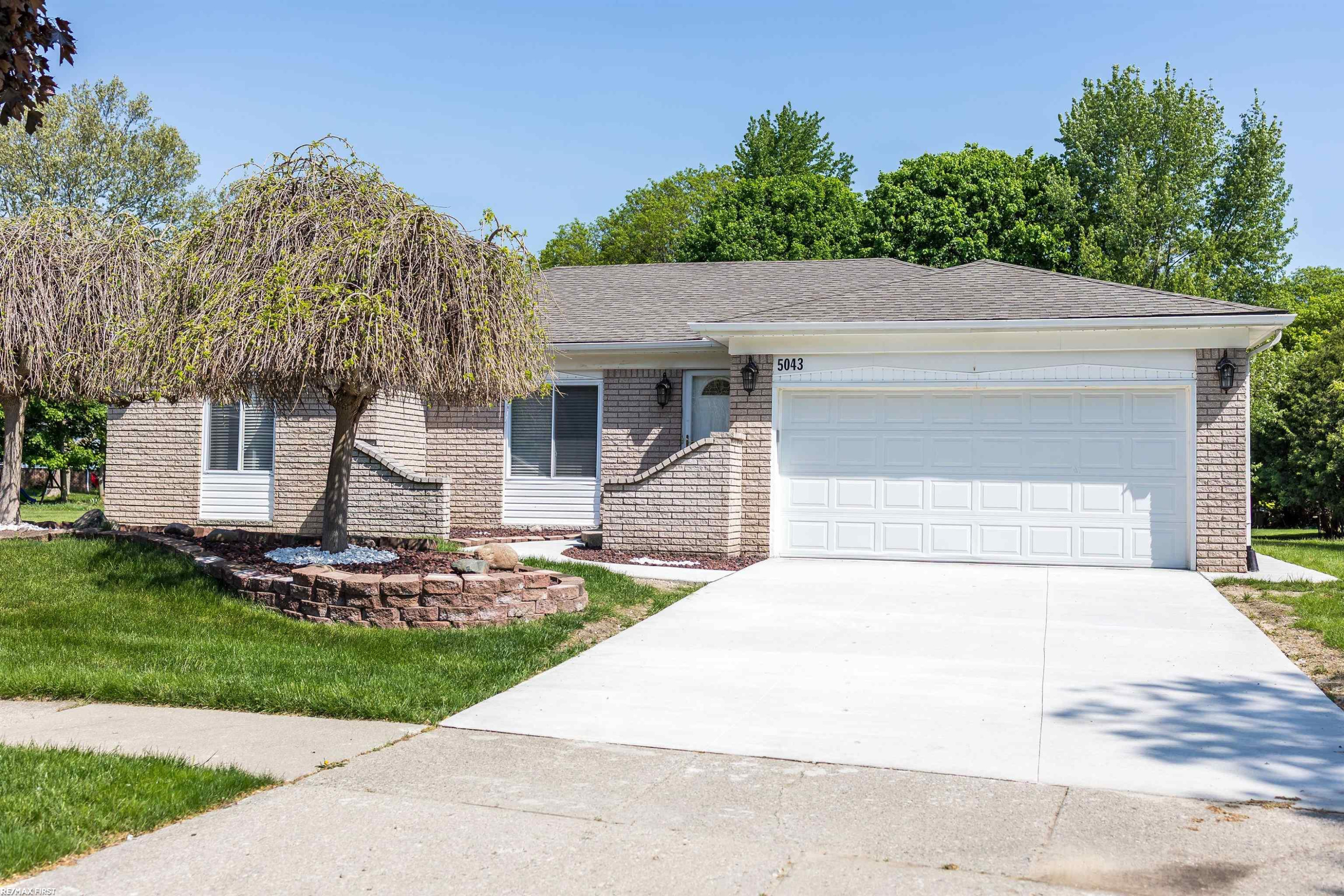 5043 Tyler Drive, Troy, MI 48085 — Photo 2
