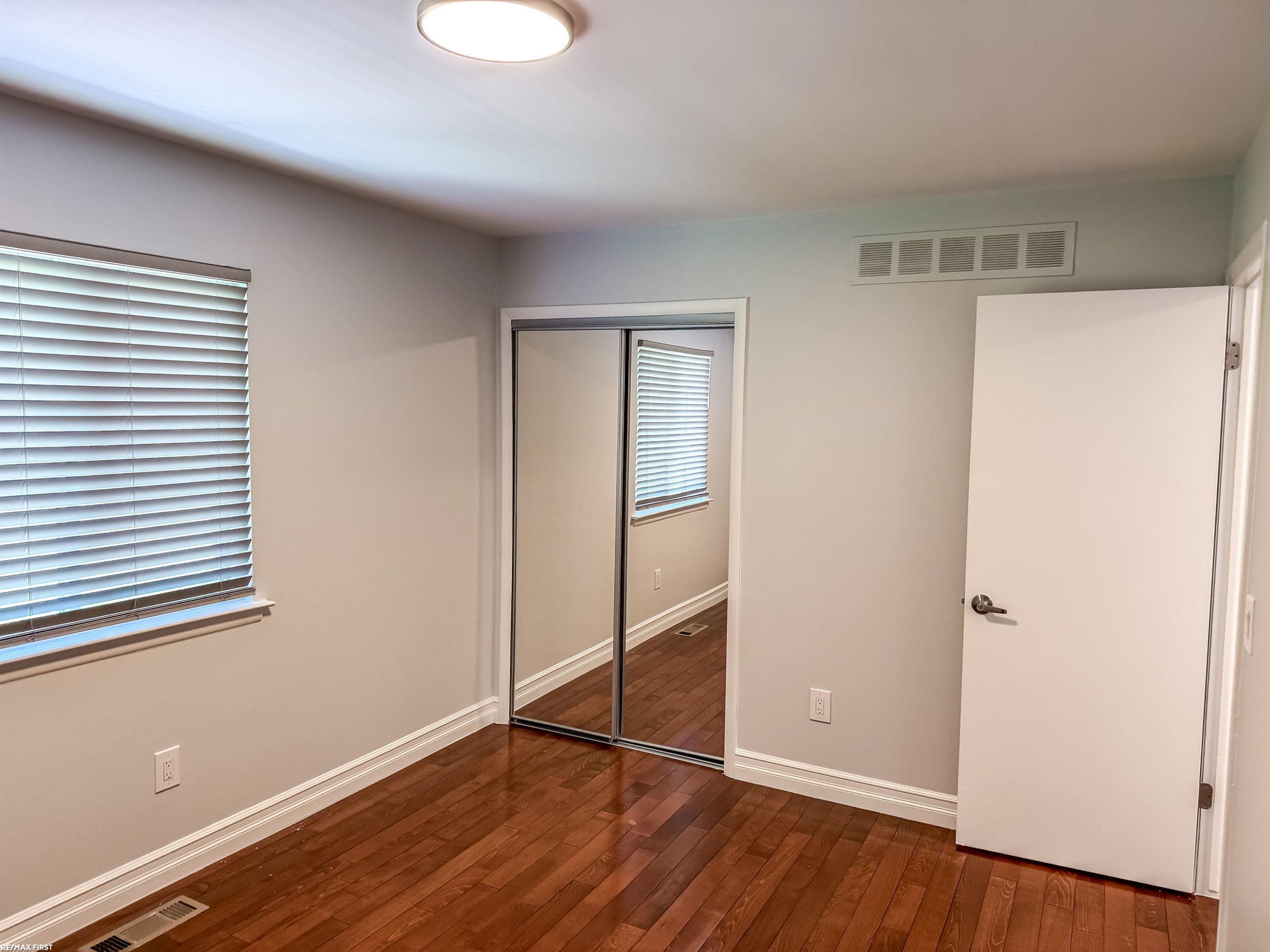 5043 Tyler Drive, Troy, MI 48085 — Photo 15
