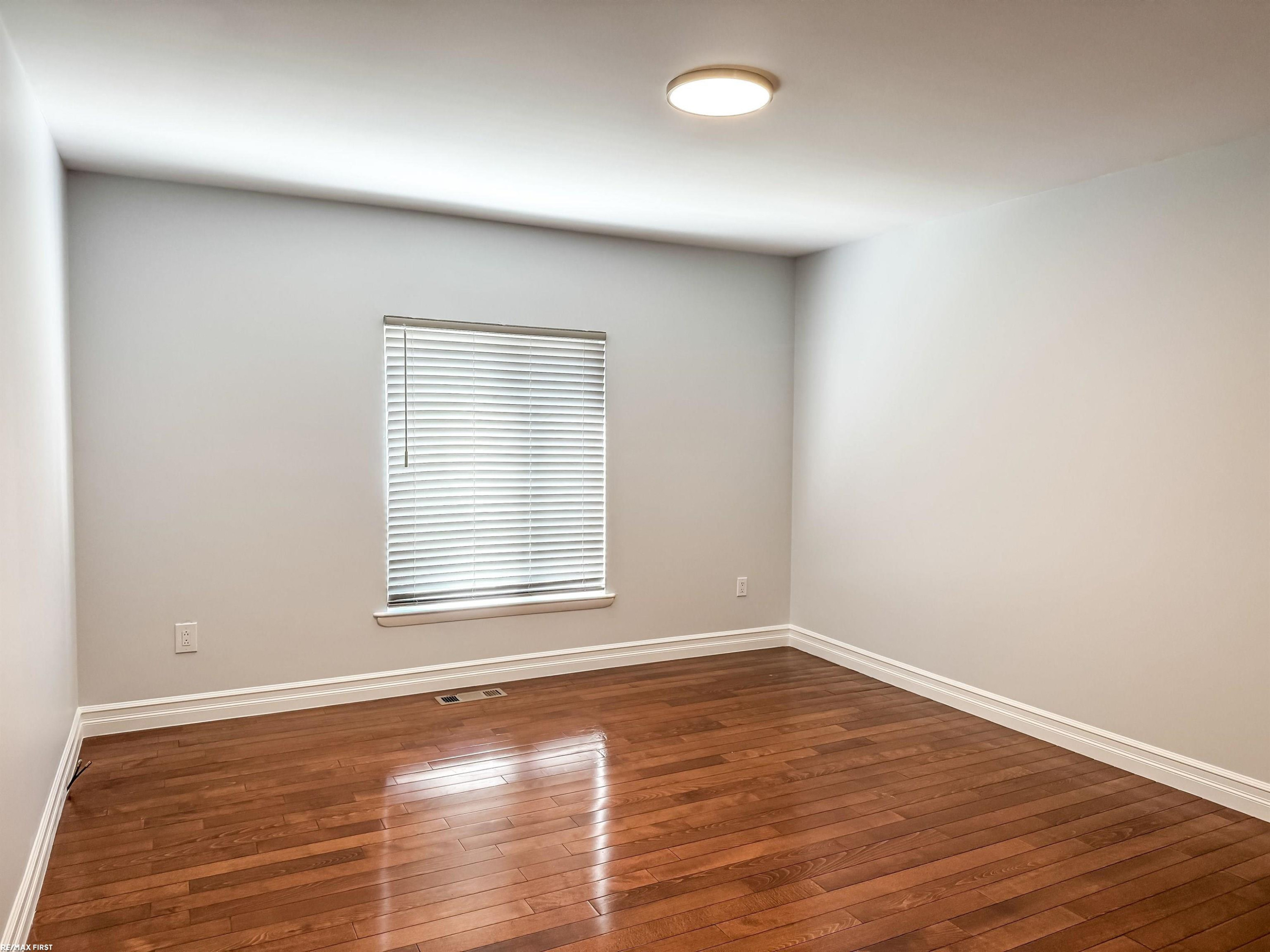 5043 Tyler Drive, Troy, MI 48085 — Photo 16