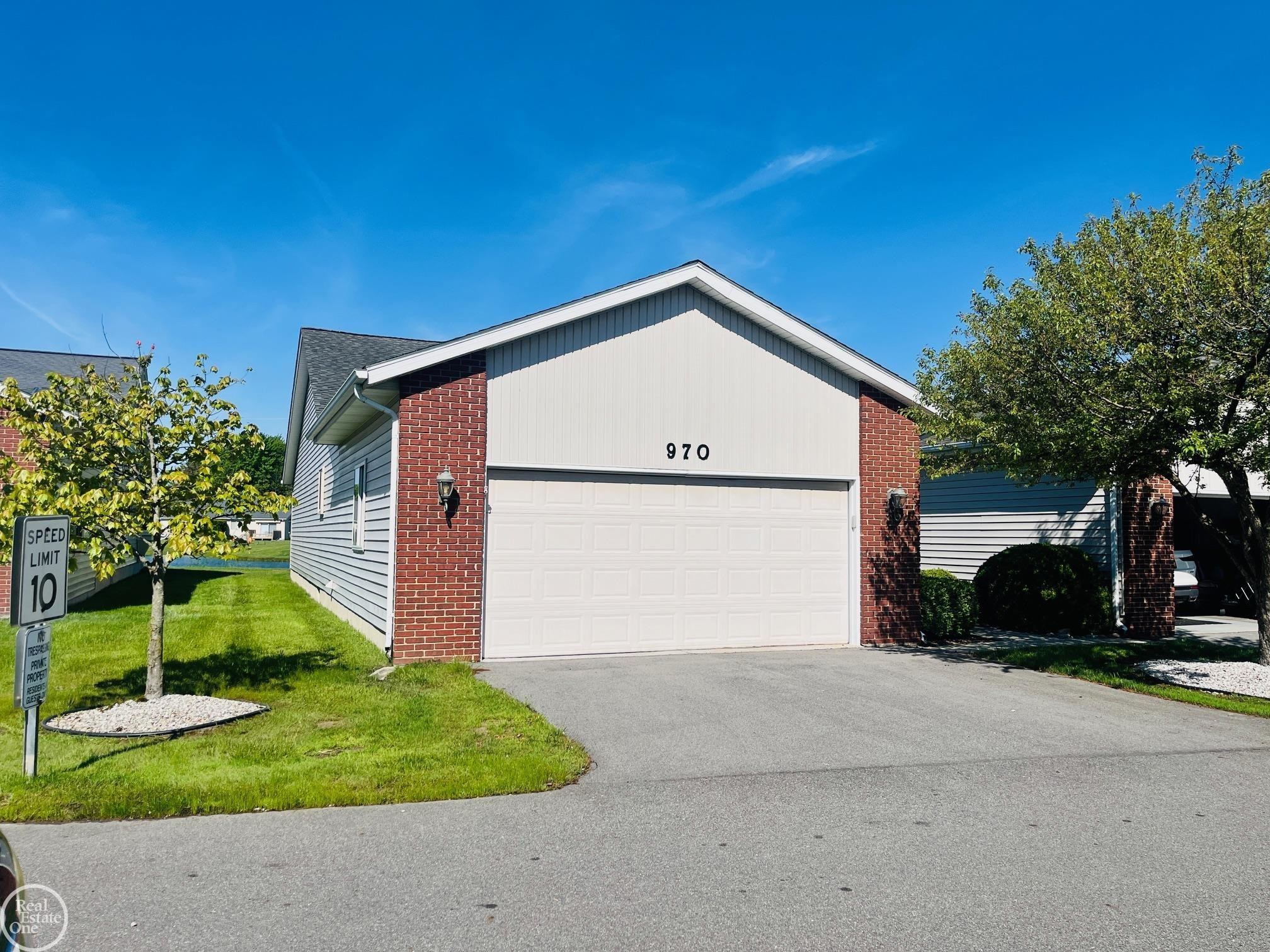 970 St Joseph Lane, Marysville, MI 48040 — Photo 2