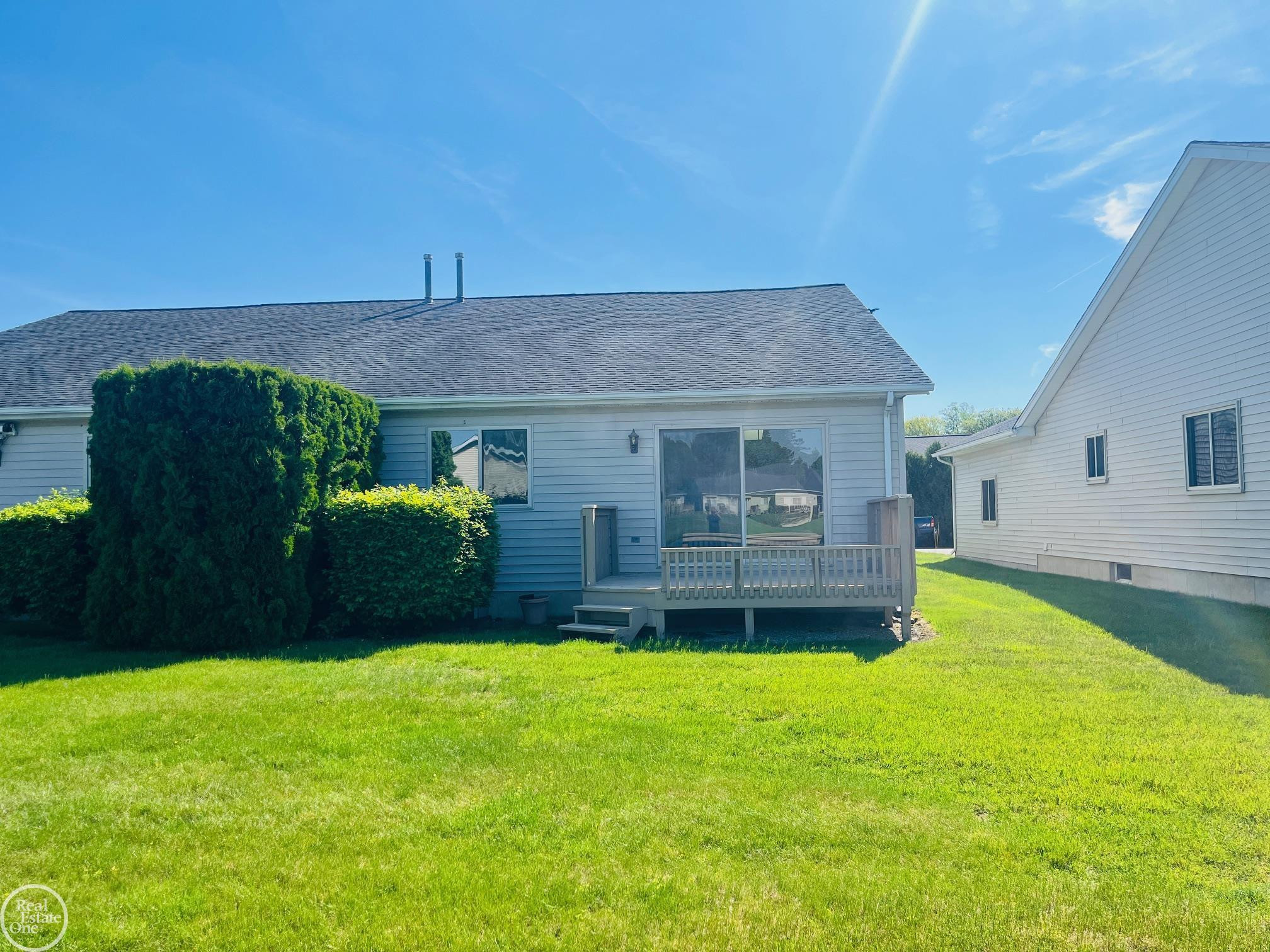 970 St Joseph Lane, Marysville, MI 48040 — Photo 3