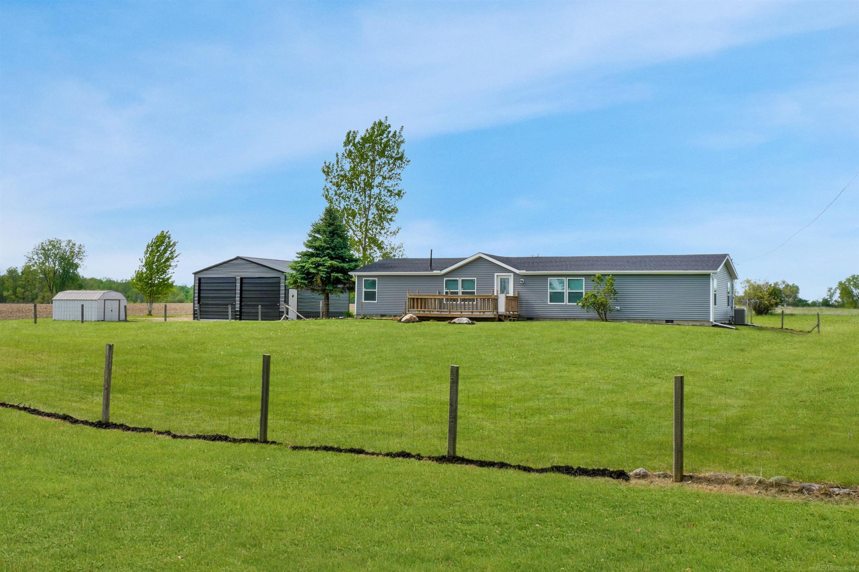 13352 Norman Road, Yale, MI 48097