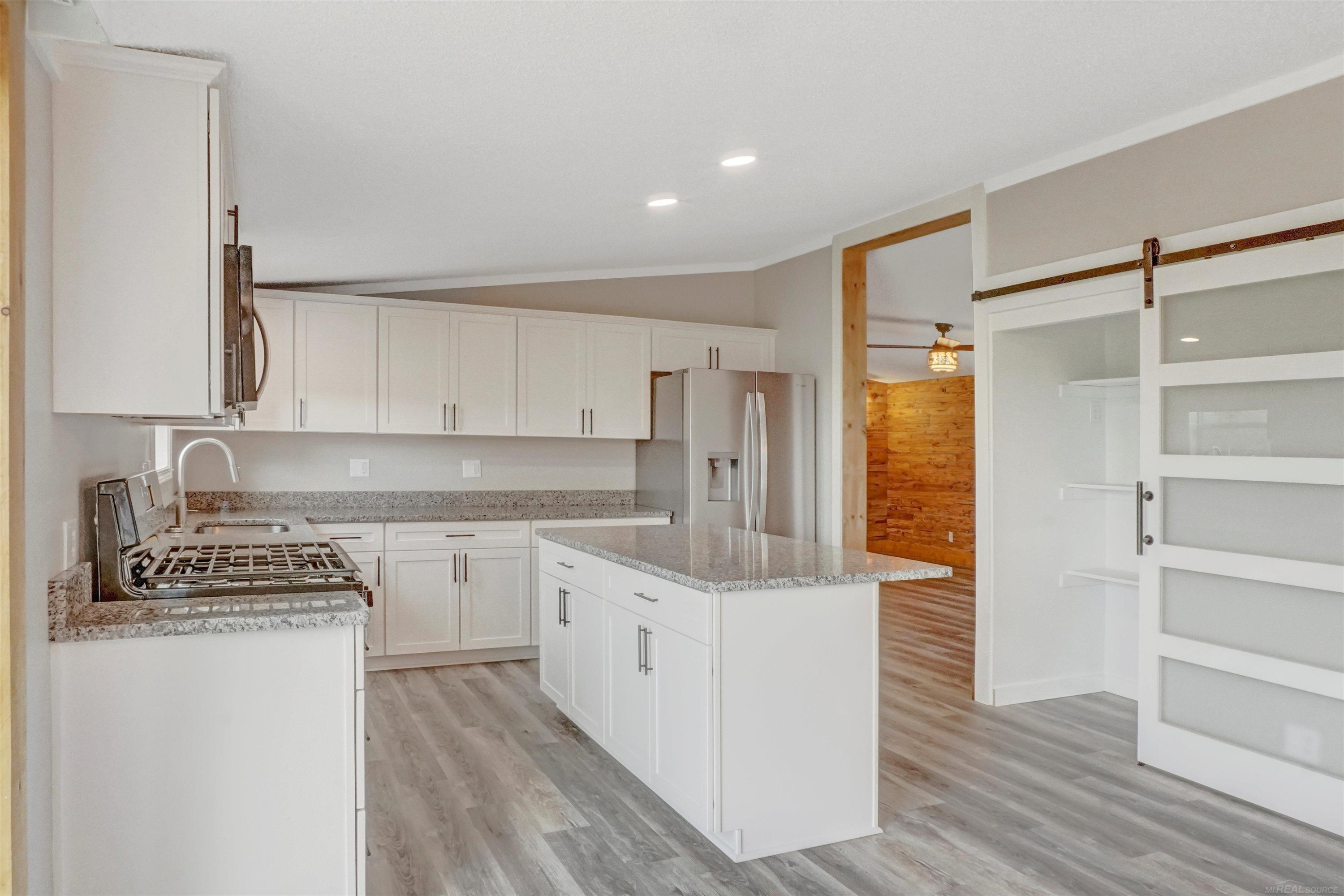 13352 Norman Road, Yale, MI 48097 — Photo 9