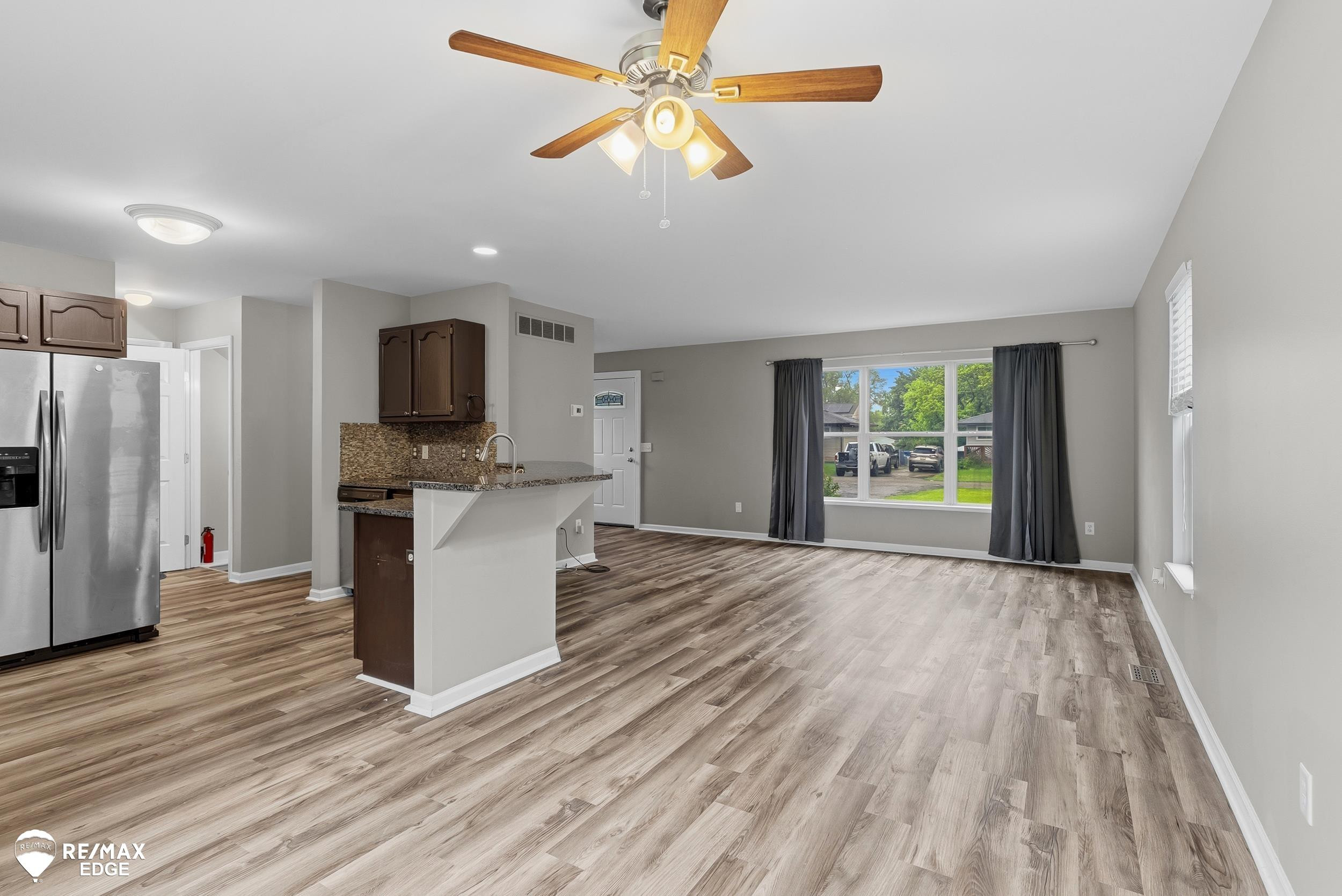 6428 Saline Drive, Waterford, MI 48329 — Photo 9