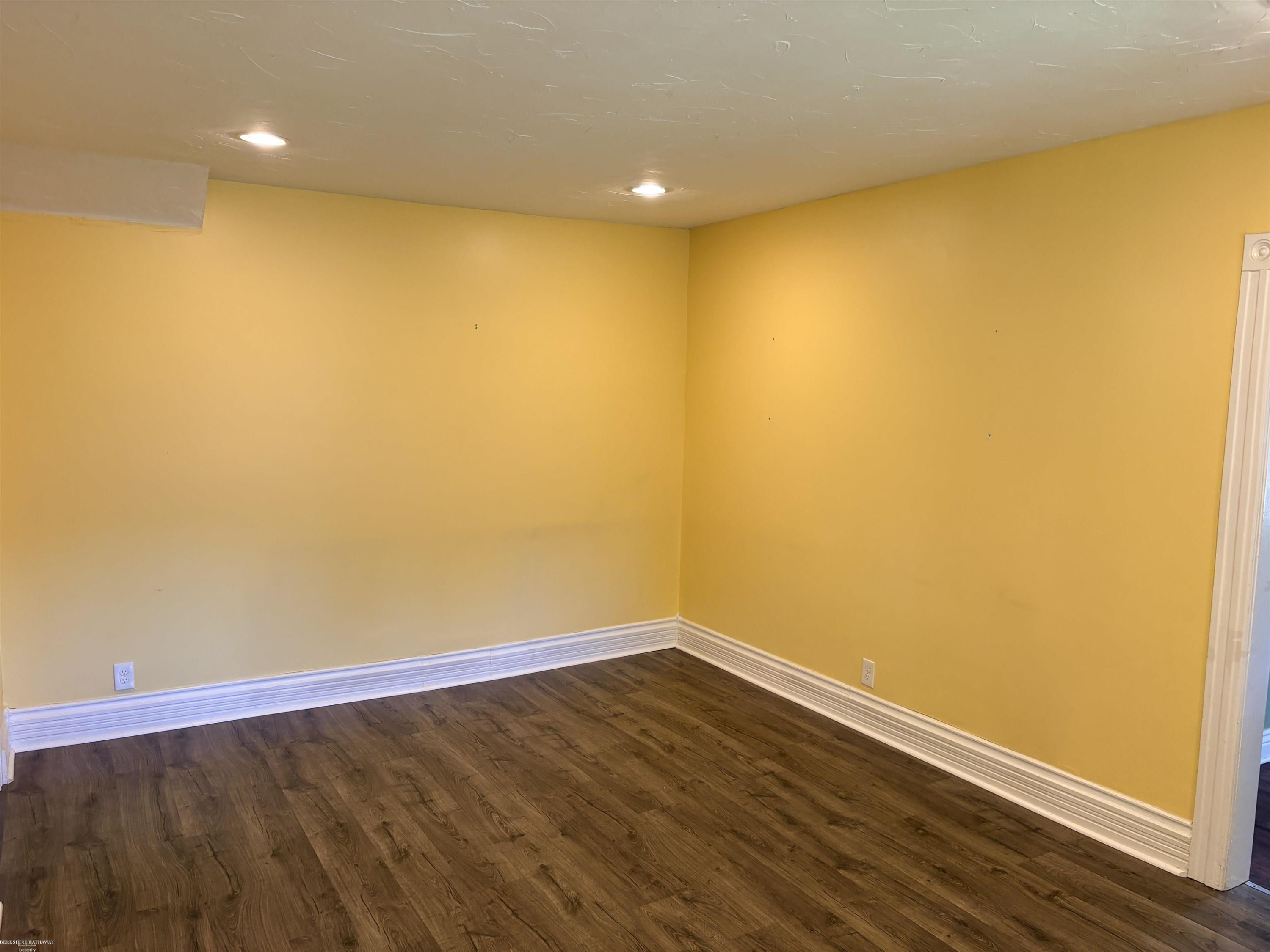 73 Smith Street, Mount Clemens, MI 48043 — Photo 18