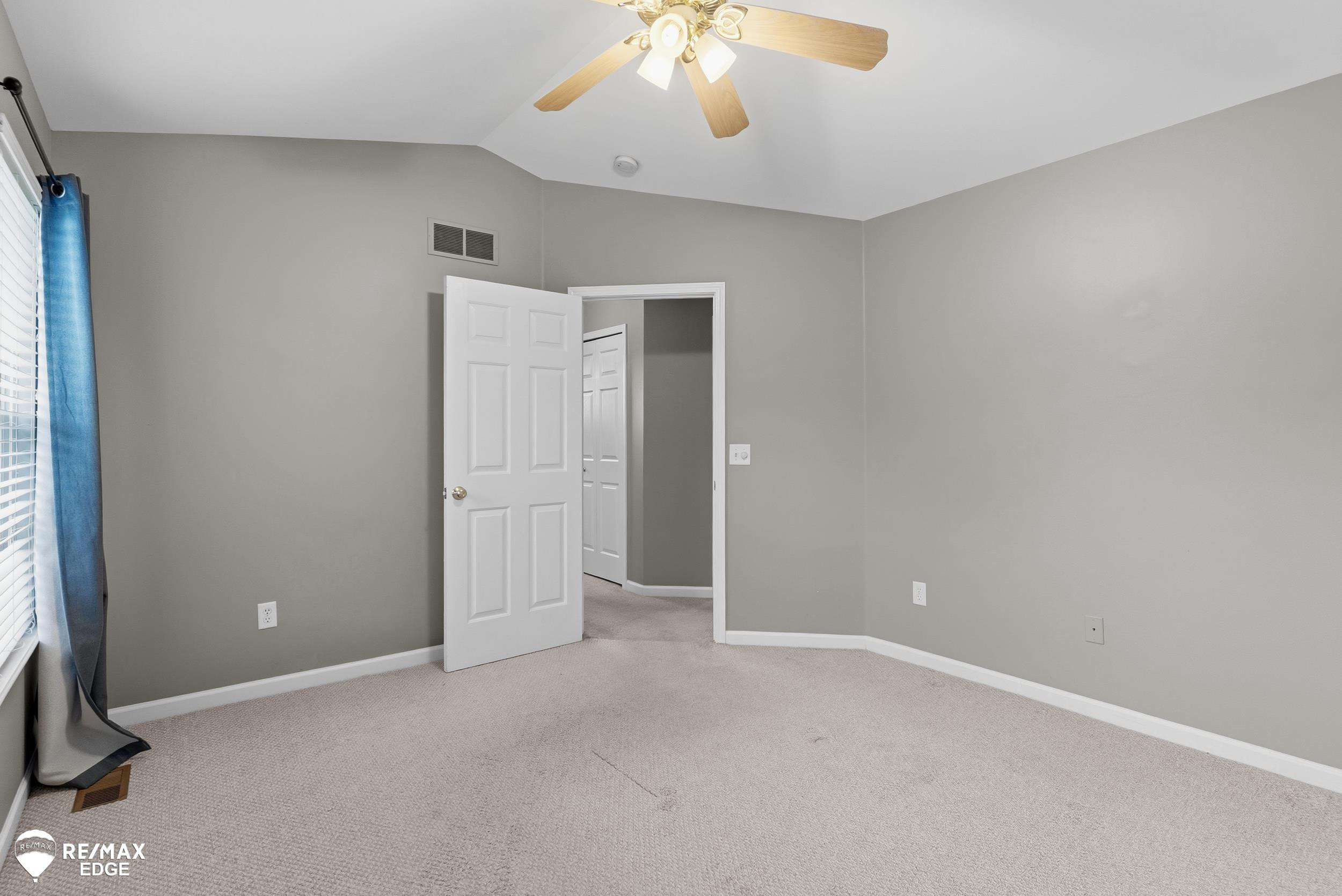 6428 Saline Drive, Waterford, MI 48329 — Photo 21