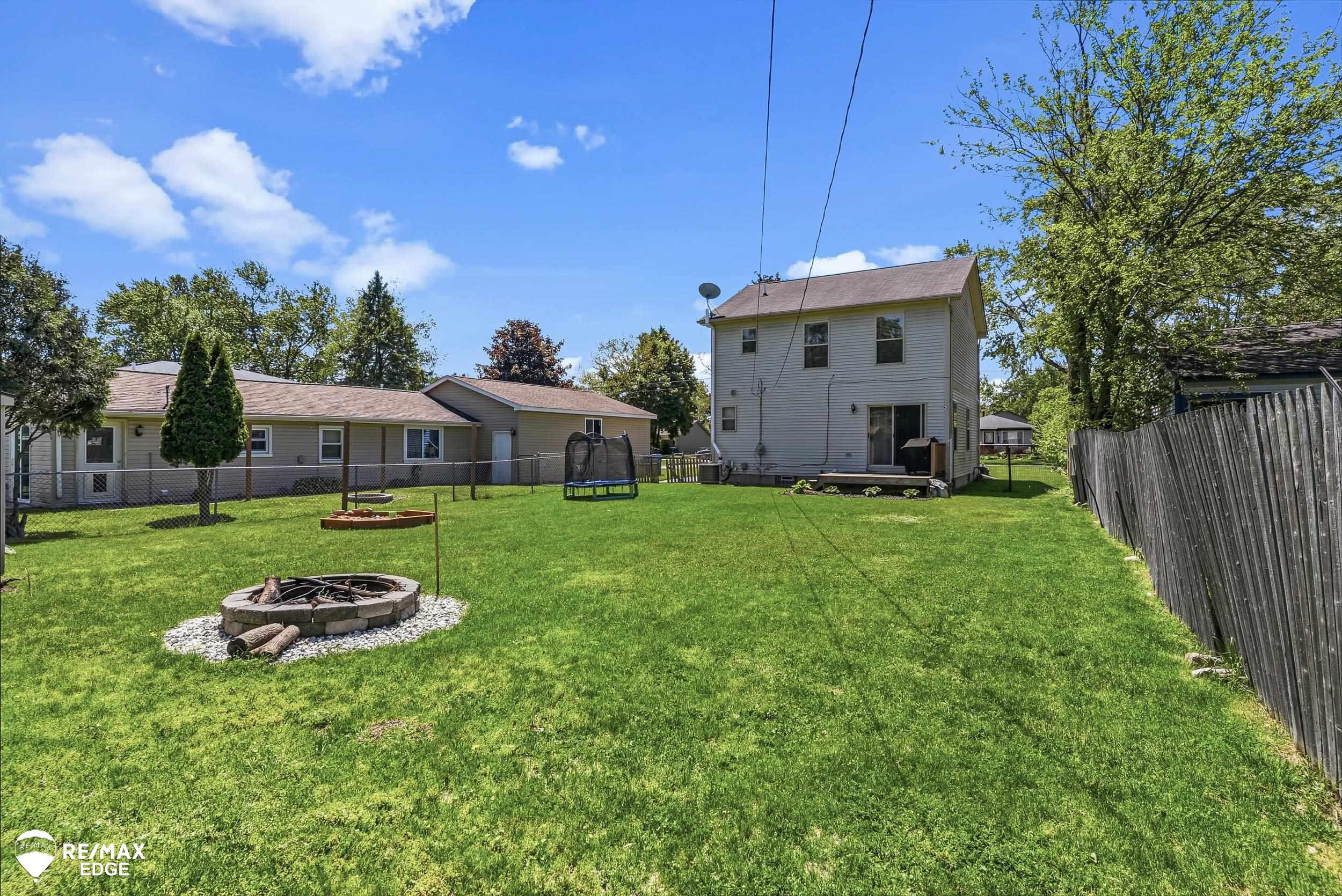 6428 Saline Drive, Waterford, MI 48329 — Photo 31