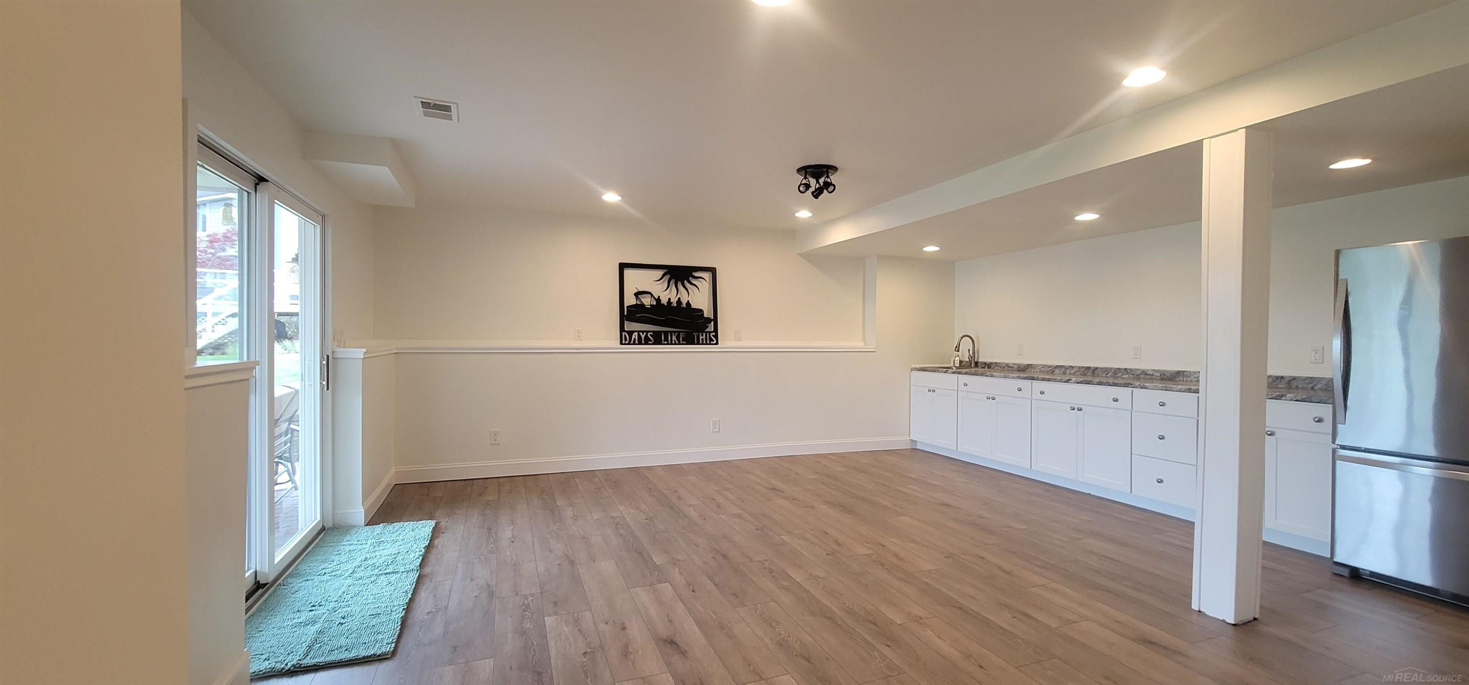 415 Coledale Drive, White Lake, MI — Photo 58