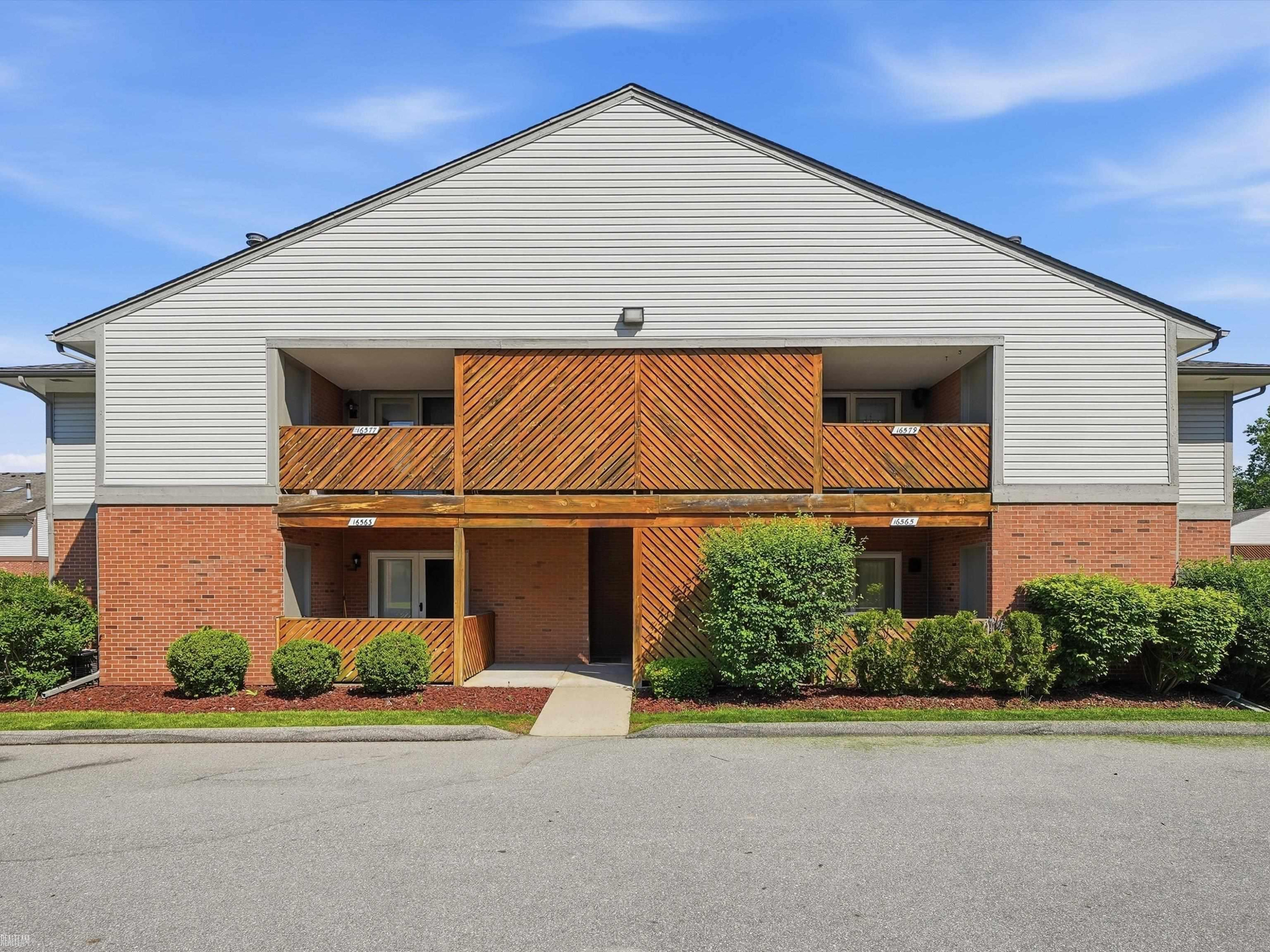 16579 Woodlane Drive, 156, Fraser, MI 48026 — front exterior