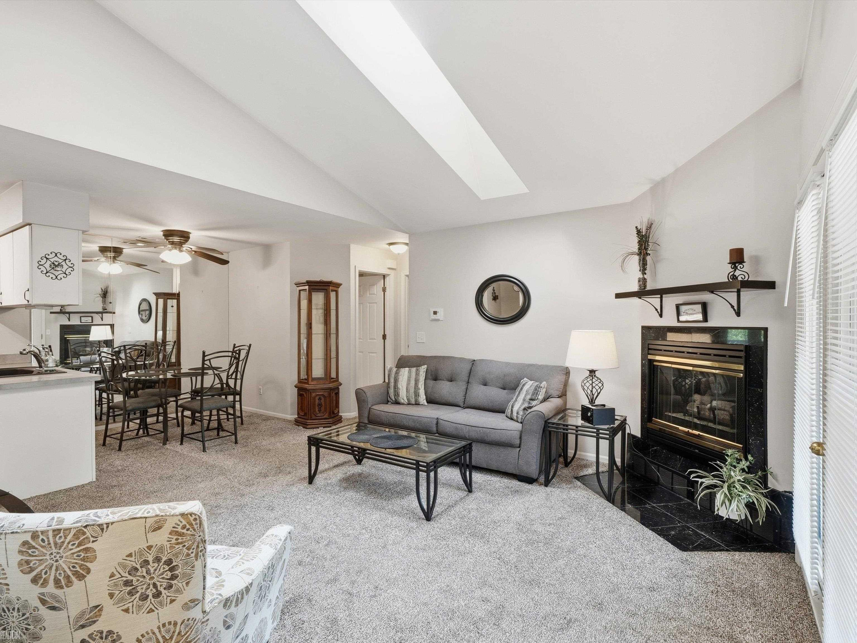 16579 Woodlane Drive, 156, Fraser, MI 48026 — Photo 2