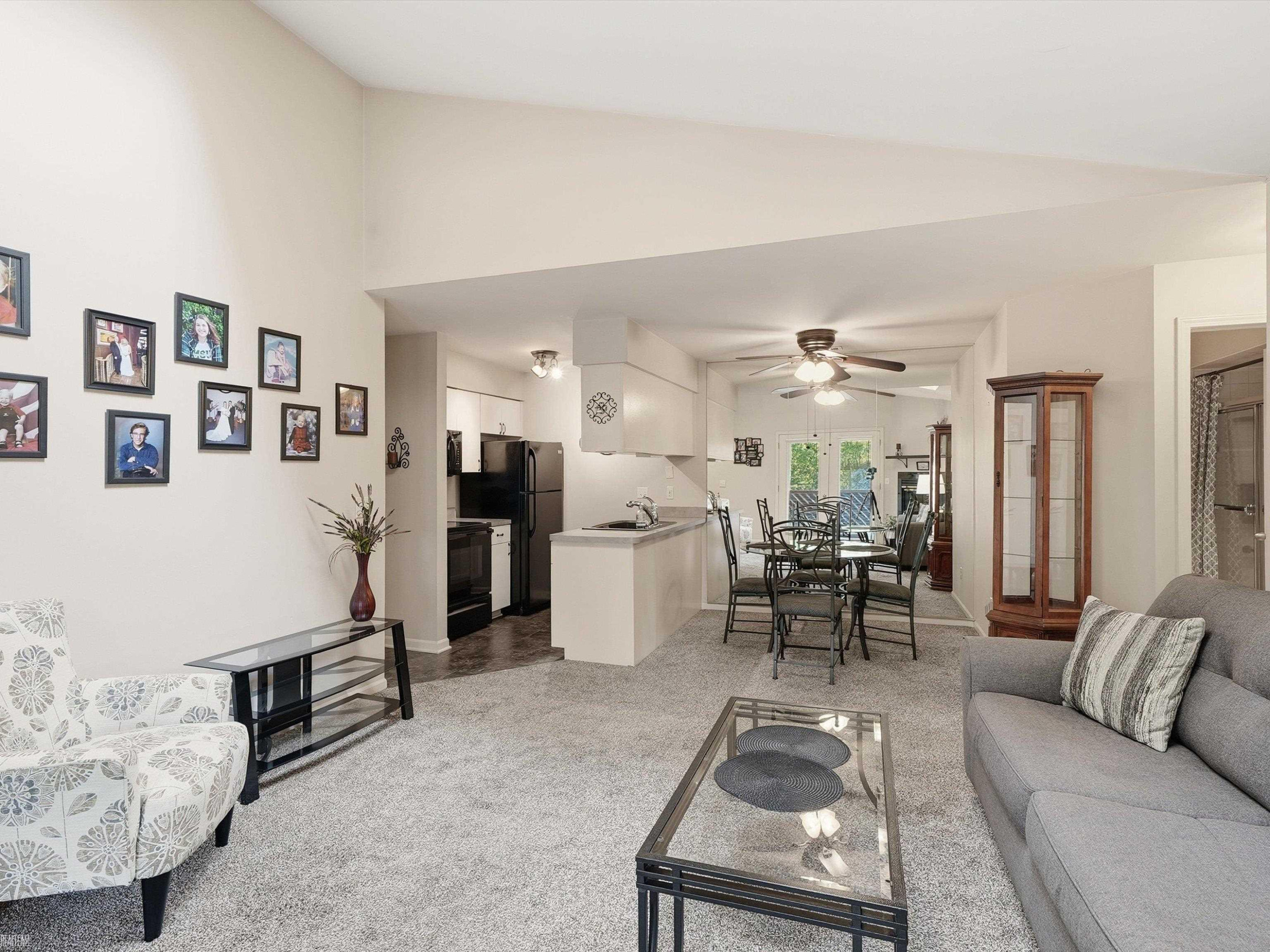 16579 Woodlane Drive, 156, Fraser, MI 48026 — Photo 3
