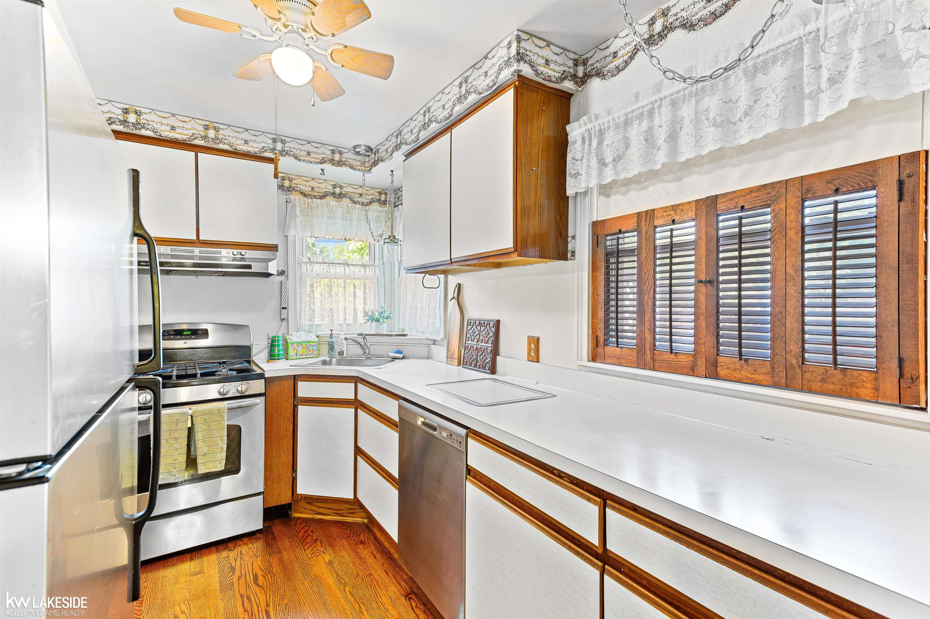 1992 Thomas Avenue, Berkley, MI 48072 — Photo 16