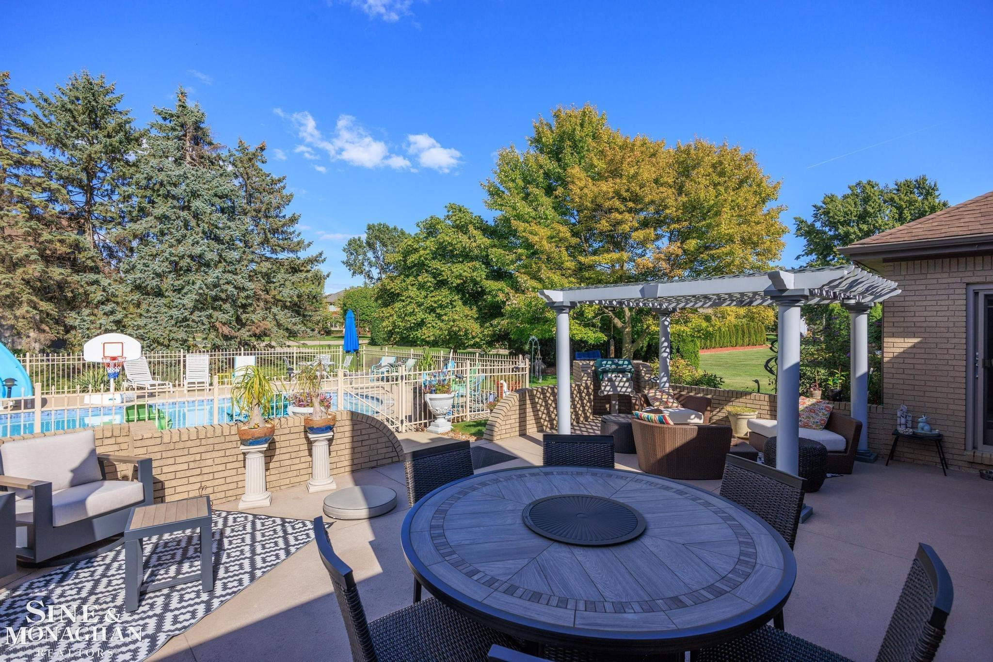 37444 Alpinia Lane, Clinton Twp, MI 48036 — Photo 2