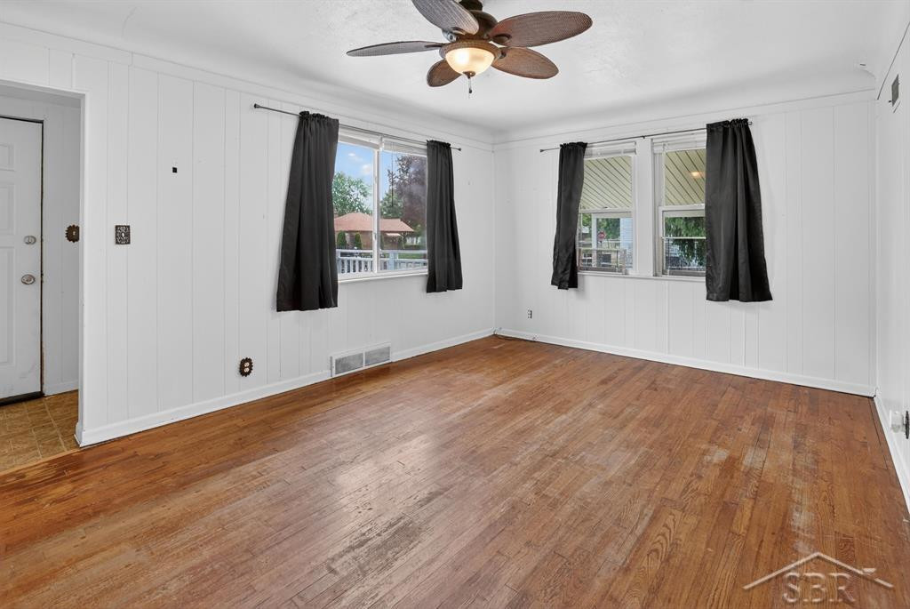 602 S Hampton Street, Bay City, MI 48708 — Photo 5
