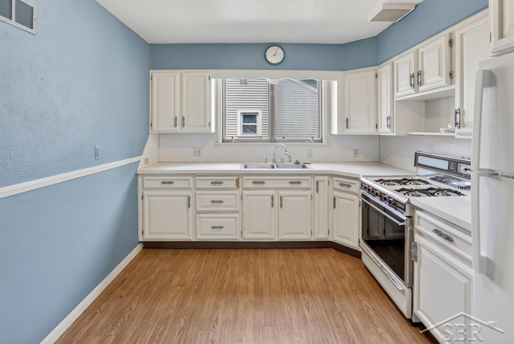 602 S Hampton Street, Bay City, MI 48708 — Photo 8