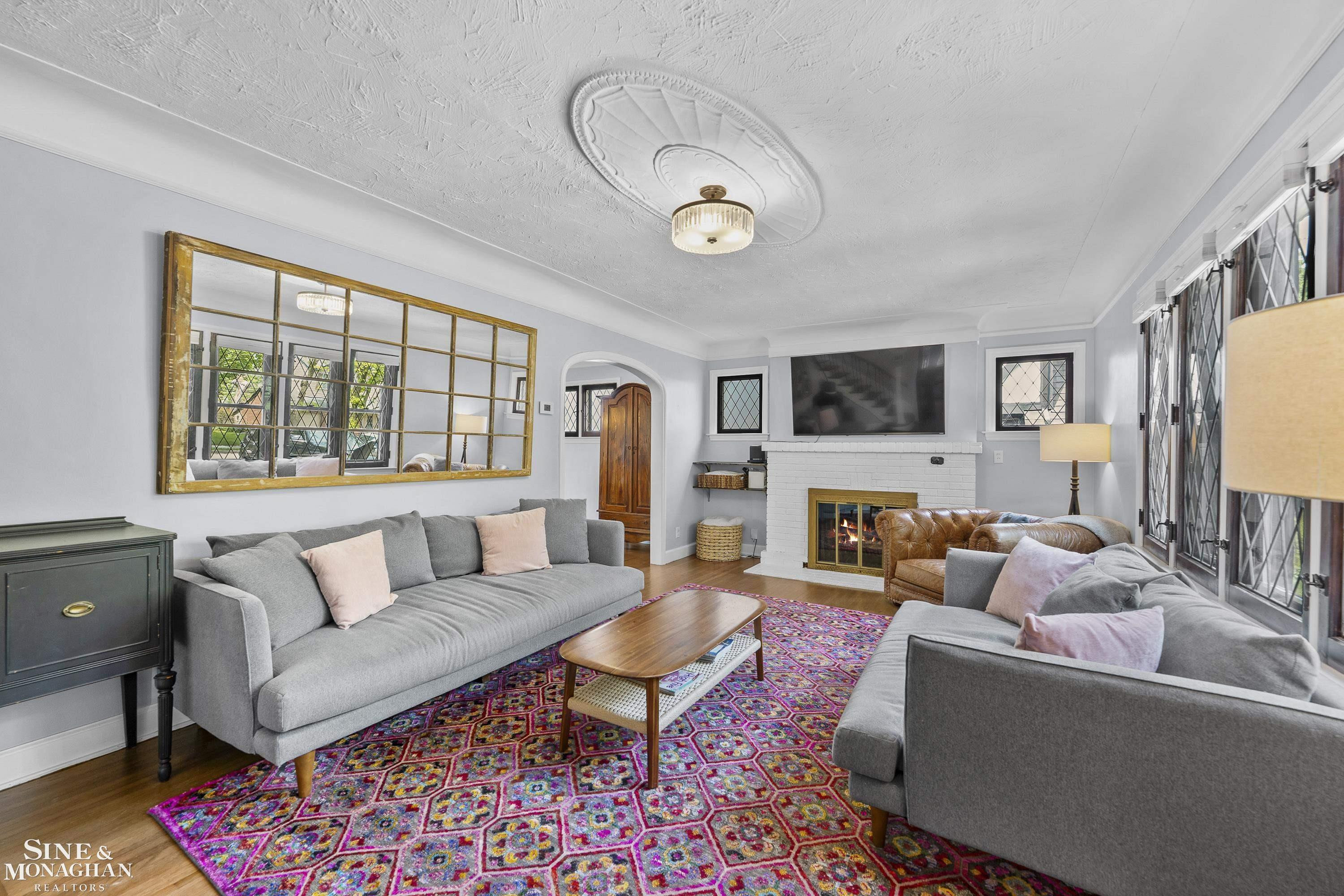 1231 Grayton Street, Grosse Pointe Park, MI 48230 — Photo 2