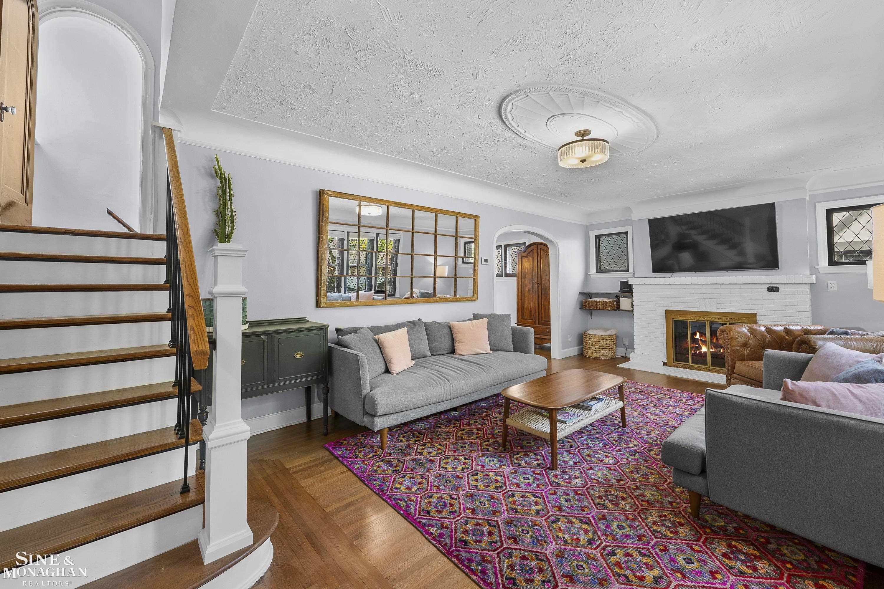 1231 Grayton Street, Grosse Pointe Park, MI 48230 — Photo 4