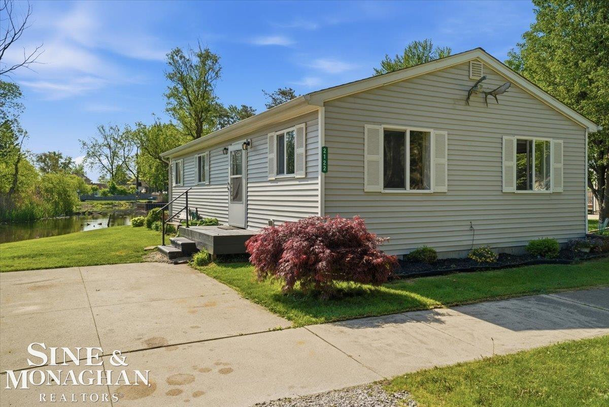2122 Michigan Street, Algonac, MI 48001 — Photo 32