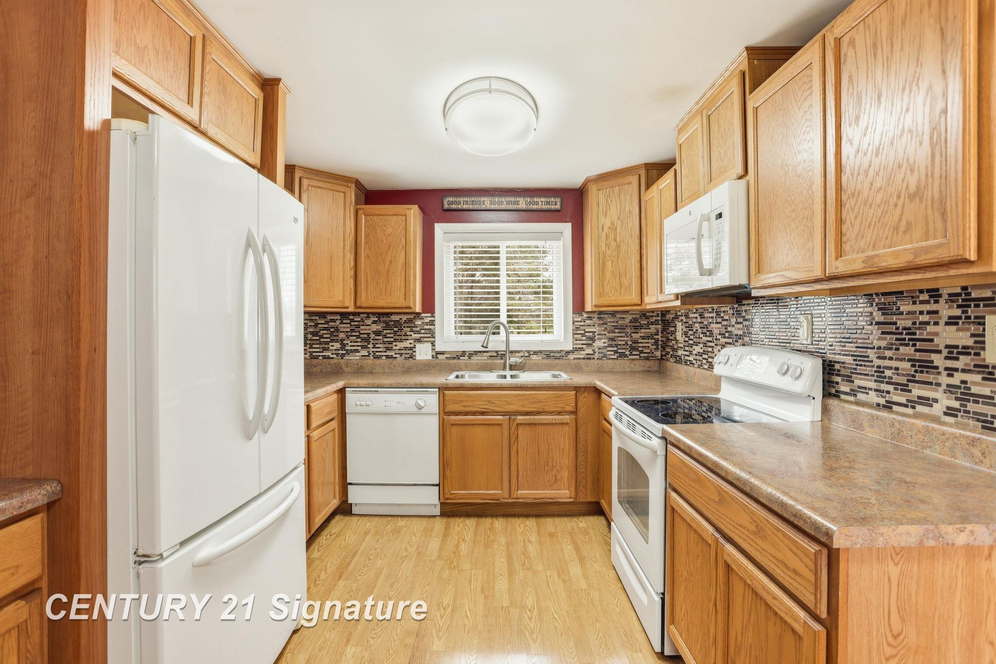 526 S Maple Street, Hemlock, MI 48626 — Photo 8