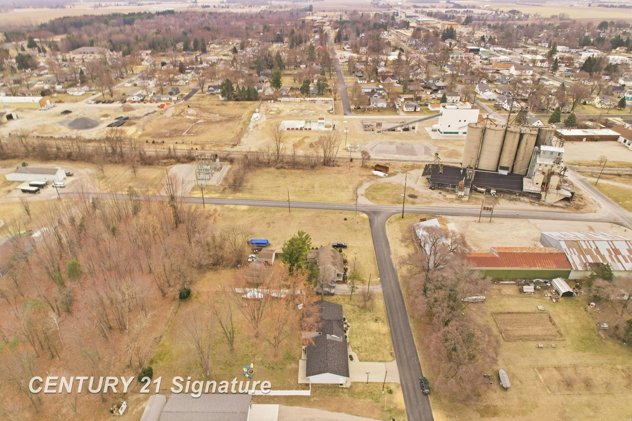 526 S Maple Street, Hemlock, MI 48626 — Photo 38