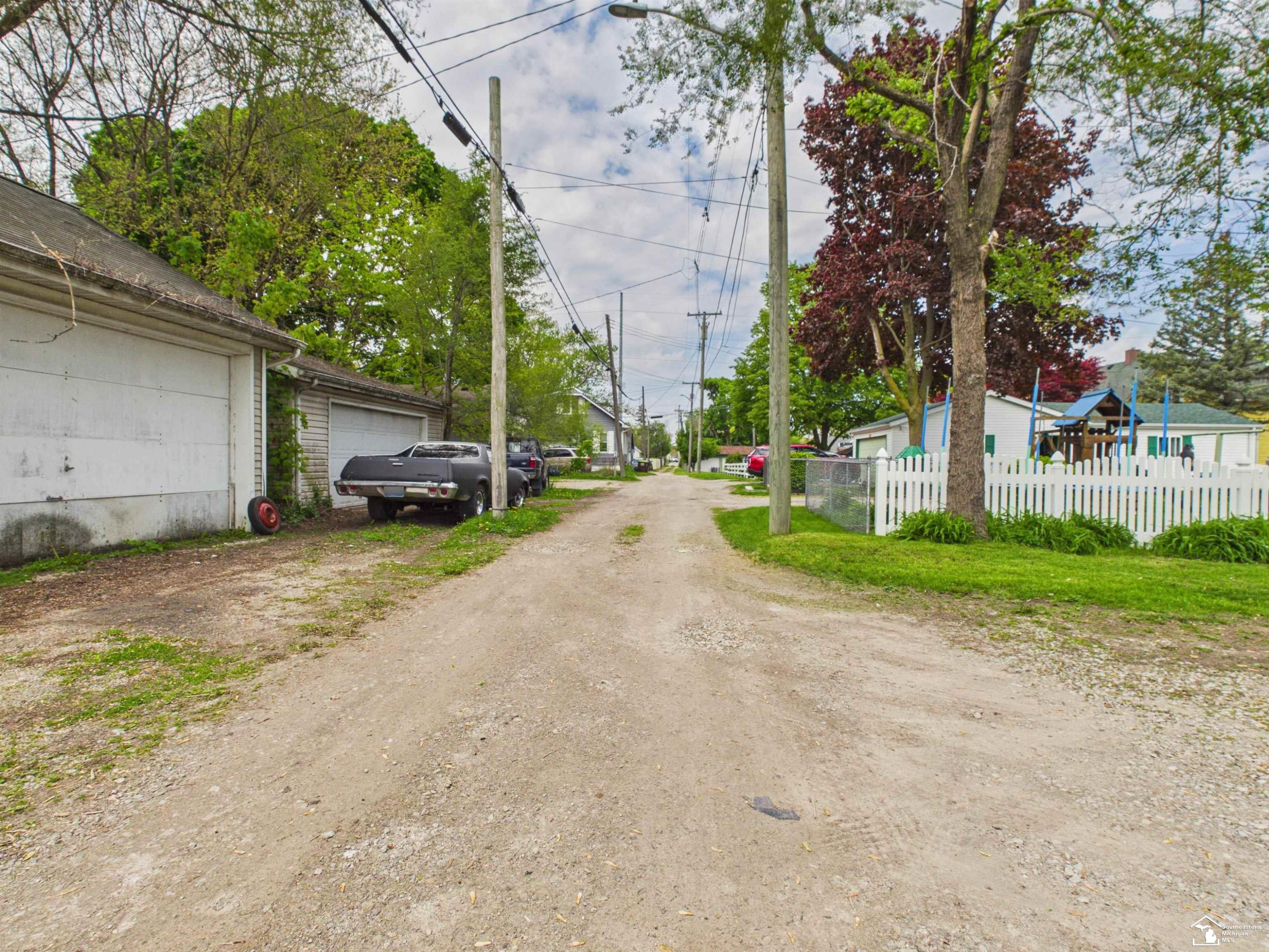 720 E 2nd Street, Monroe, MI 48161 — Photo 29