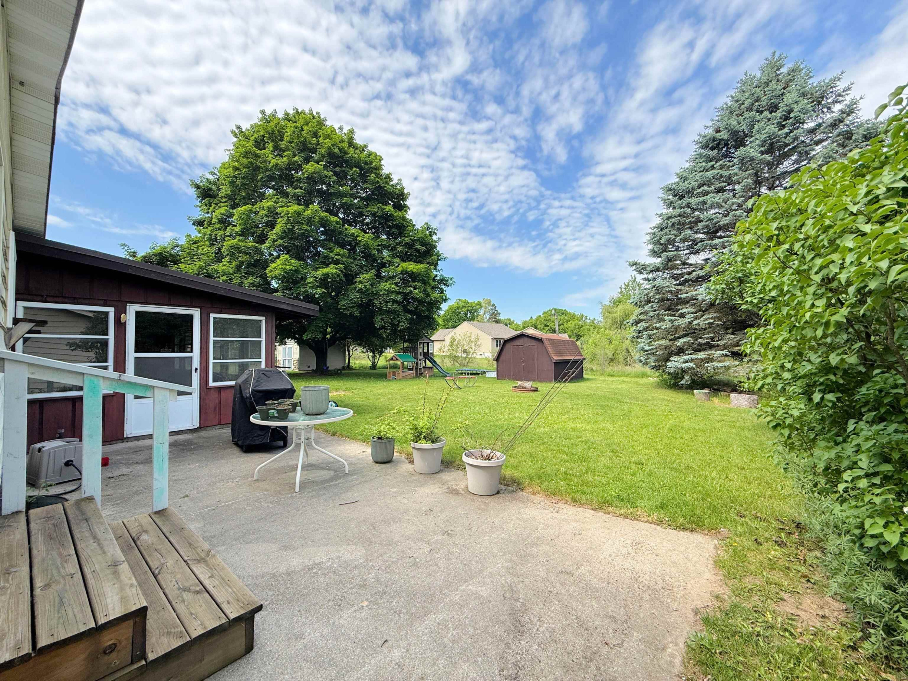 11477 Colonial Woods Drive, Clio, MI 48420 — Photo 33