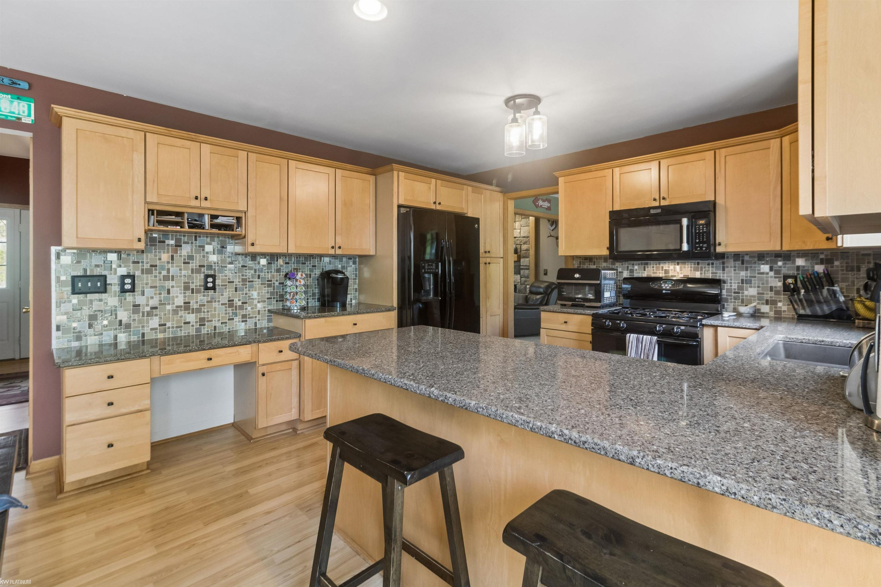 6527 Genaw Road, Algonac, MI 48001 — Photo 16