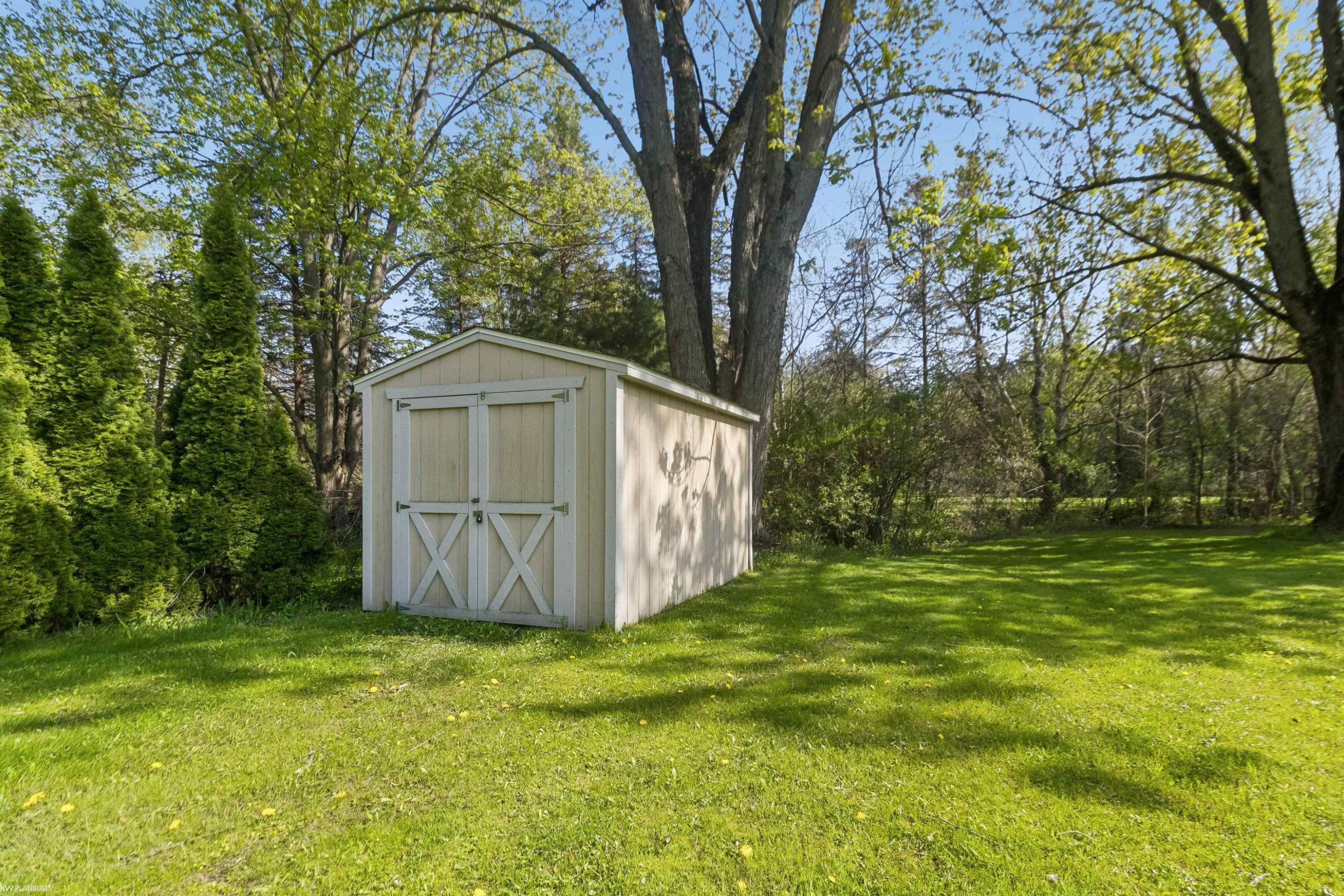 6527 Genaw Road, Algonac, MI 48001 — Photo 45
