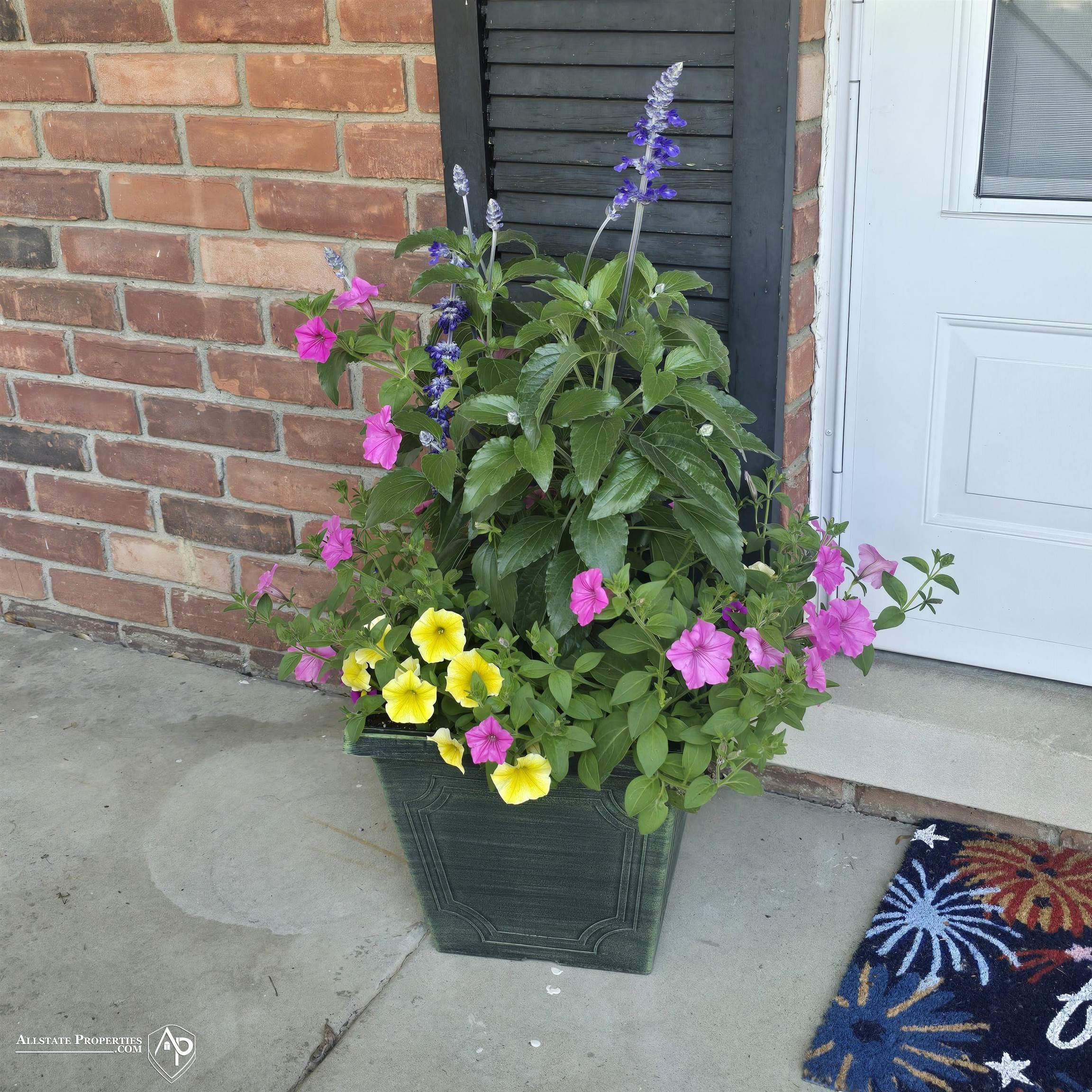 604 Amesbury Drive, Davison, MI 48423 — Photo 2