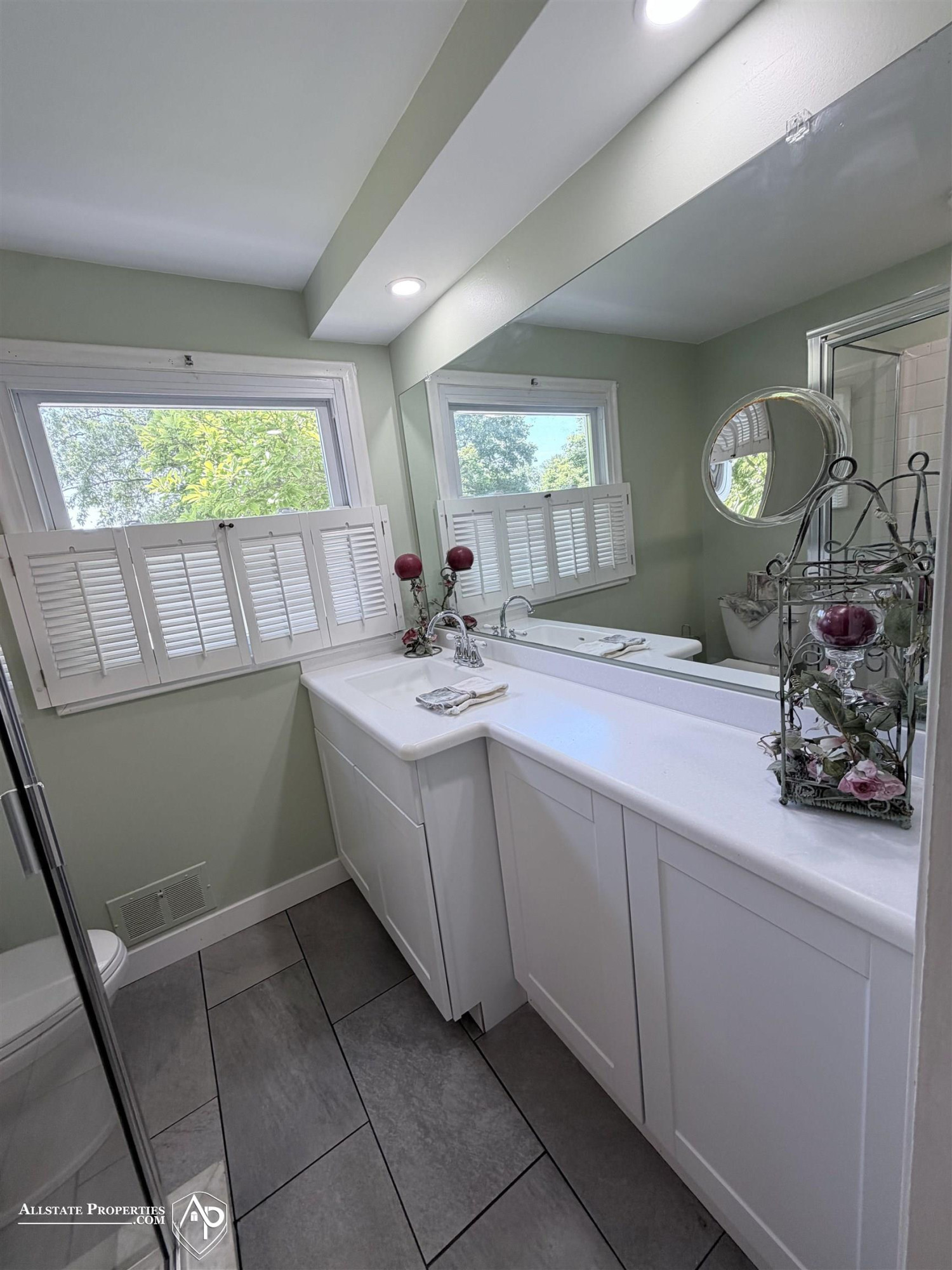 604 Amesbury Drive, Davison, MI 48423 — Photo 15