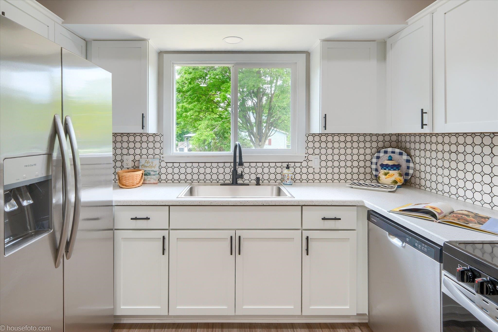 2049 Belle Meade Drive, Davison, MI 48423 — Photo 17