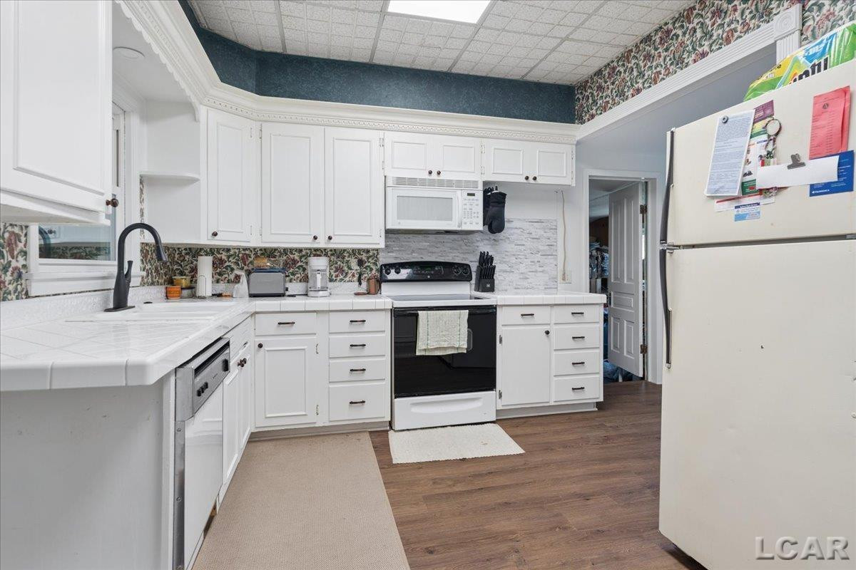 611 State Street, Adrian, MI 49221 — Photo 28