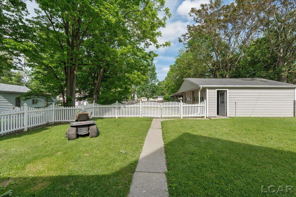 611 State Street, Adrian, MI 49221 — Photo 40