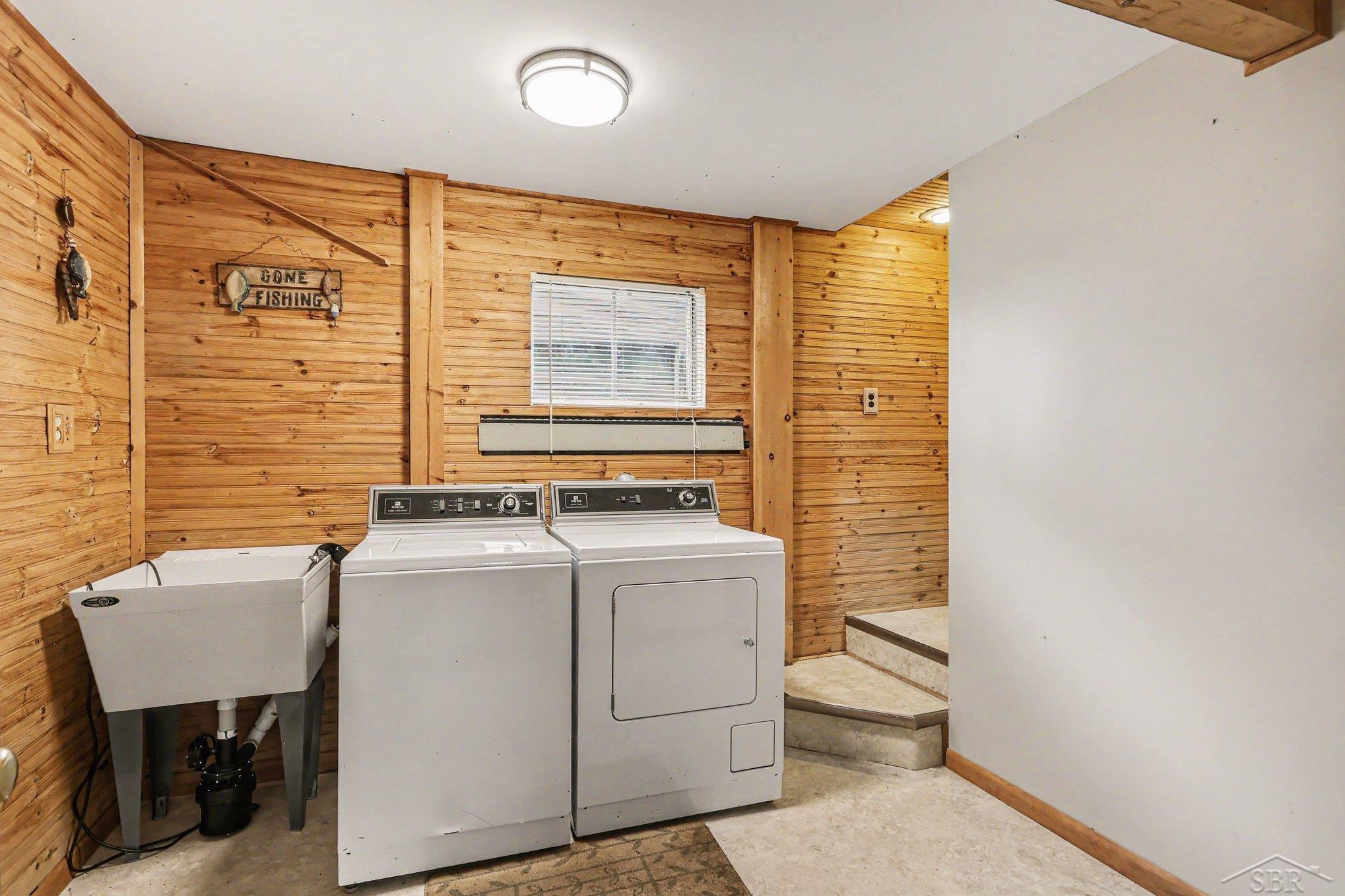 362 N Linwood Beach Road, Linwood, MI 48634 — Photo 17