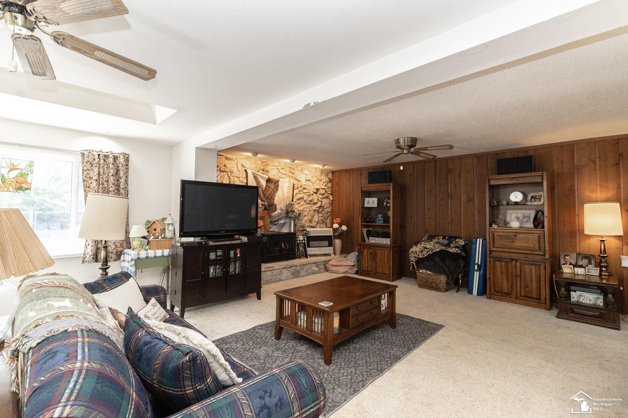 1372 Laurelhurst Drive, Temperance, MI 48182 — Photo 17