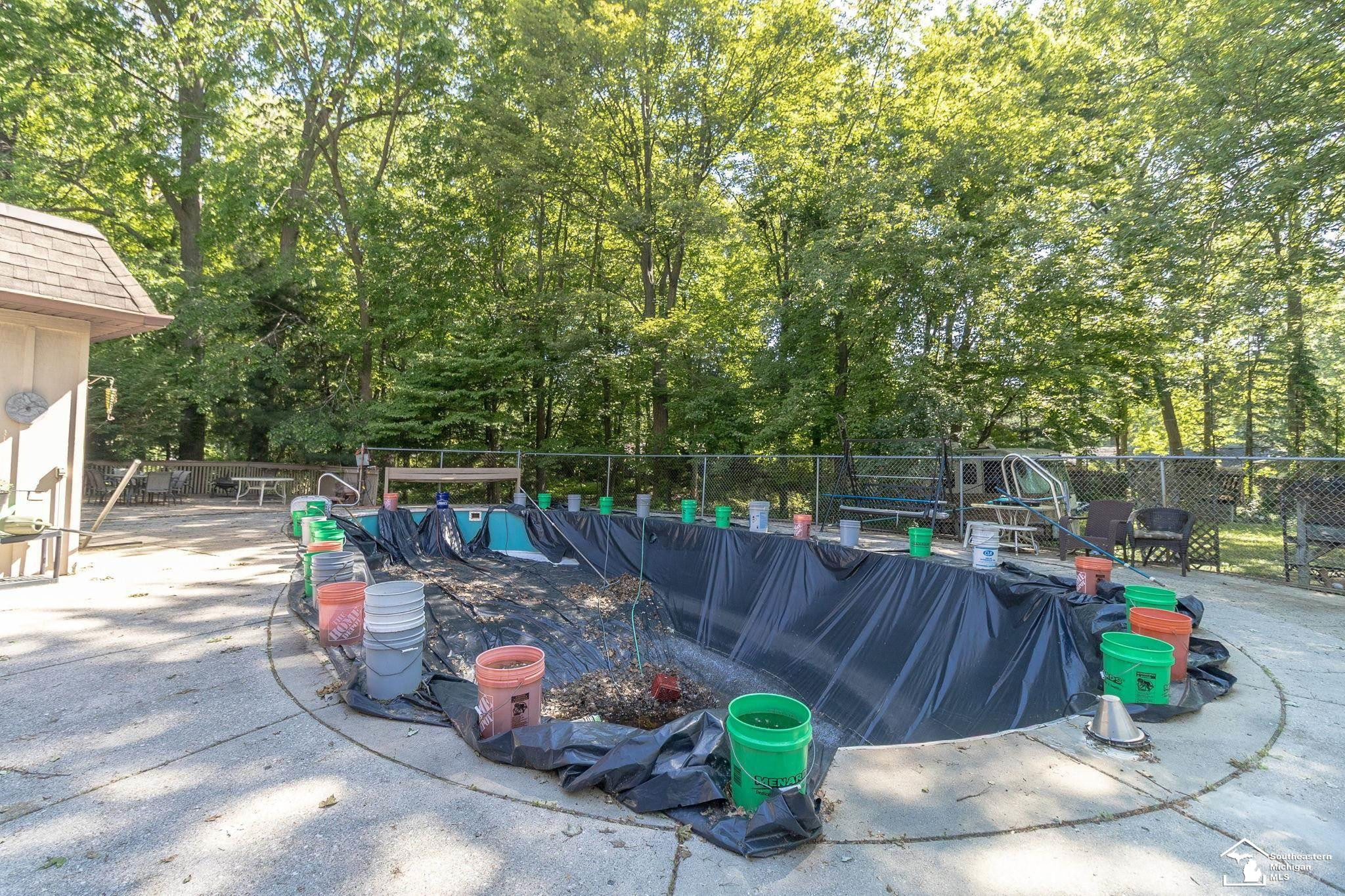 1372 Laurelhurst Drive, Temperance, MI 48182 — Photo 42