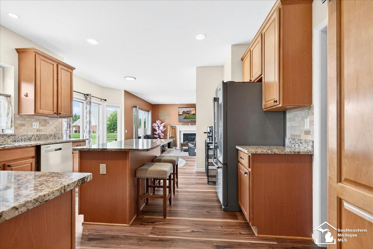 762 Valmont Drive, Monroe, MI 48162 — Photo 12