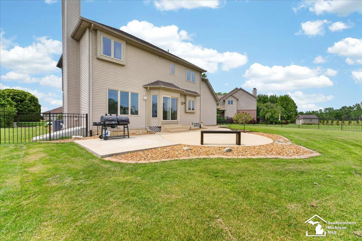 762 Valmont Drive, Monroe, MI 48162 — Photo 32