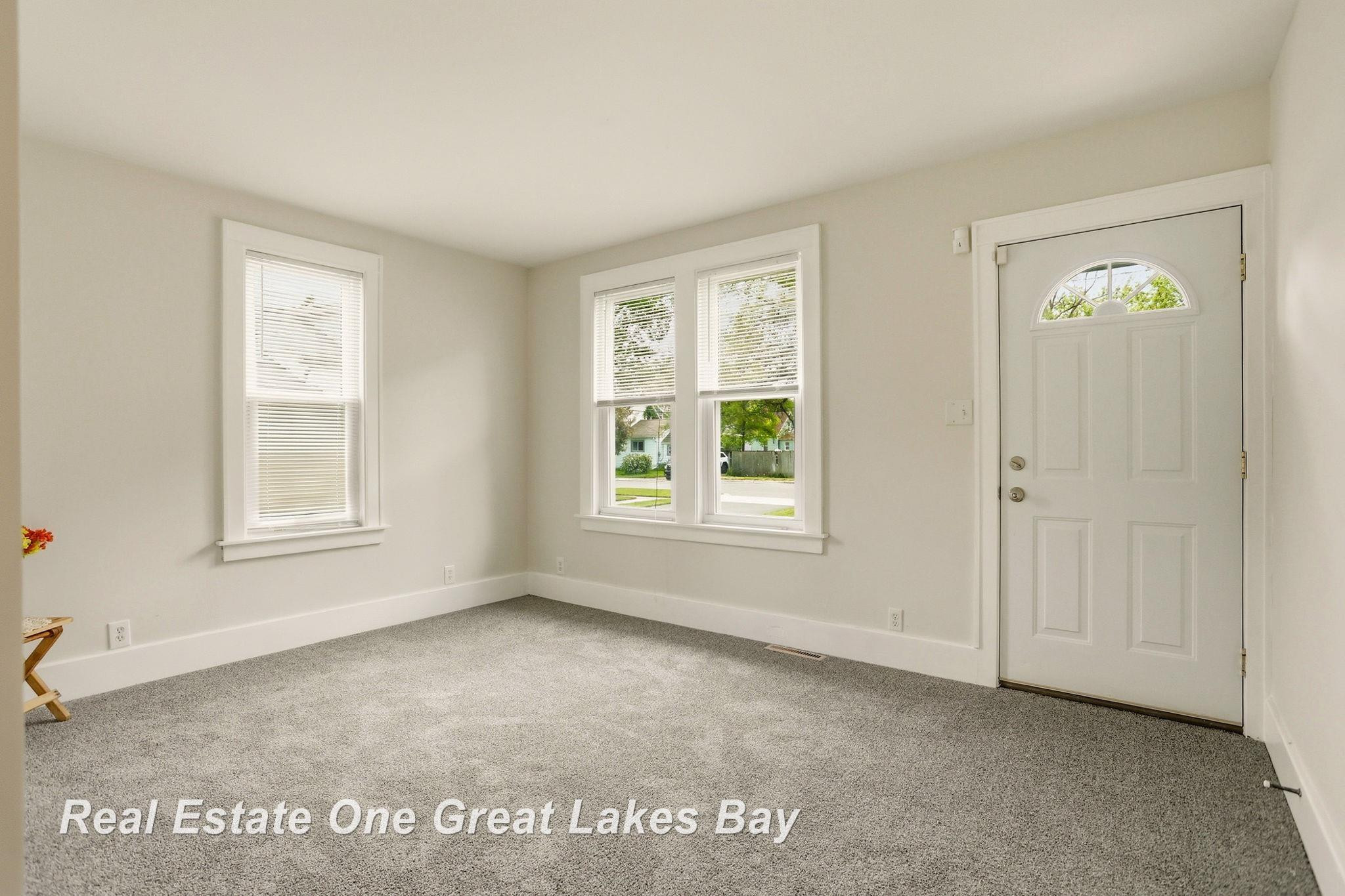 736 Stoker Drive, Saginaw, MI 48604 — Photo 8
