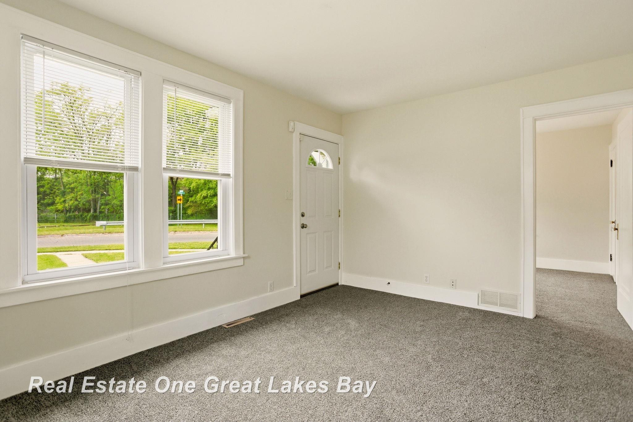 736 Stoker Drive, Saginaw, MI 48604 — Photo 10