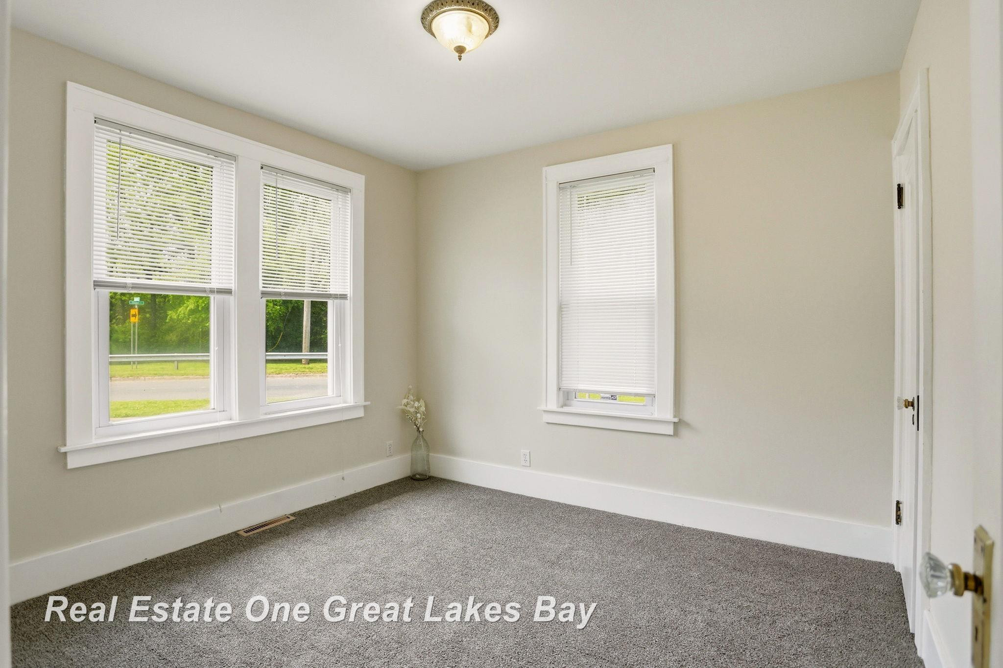736 Stoker Drive, Saginaw, MI 48604 — Photo 17