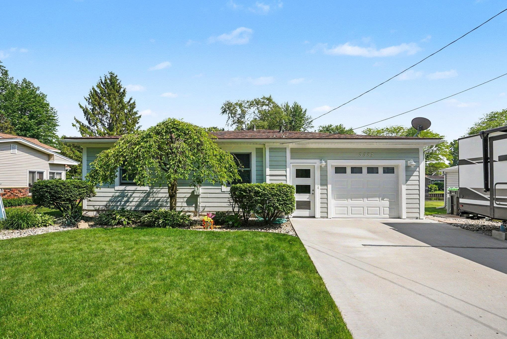 3332 Shawnee Trail, Pinckney, MI 48169 — Photo 2