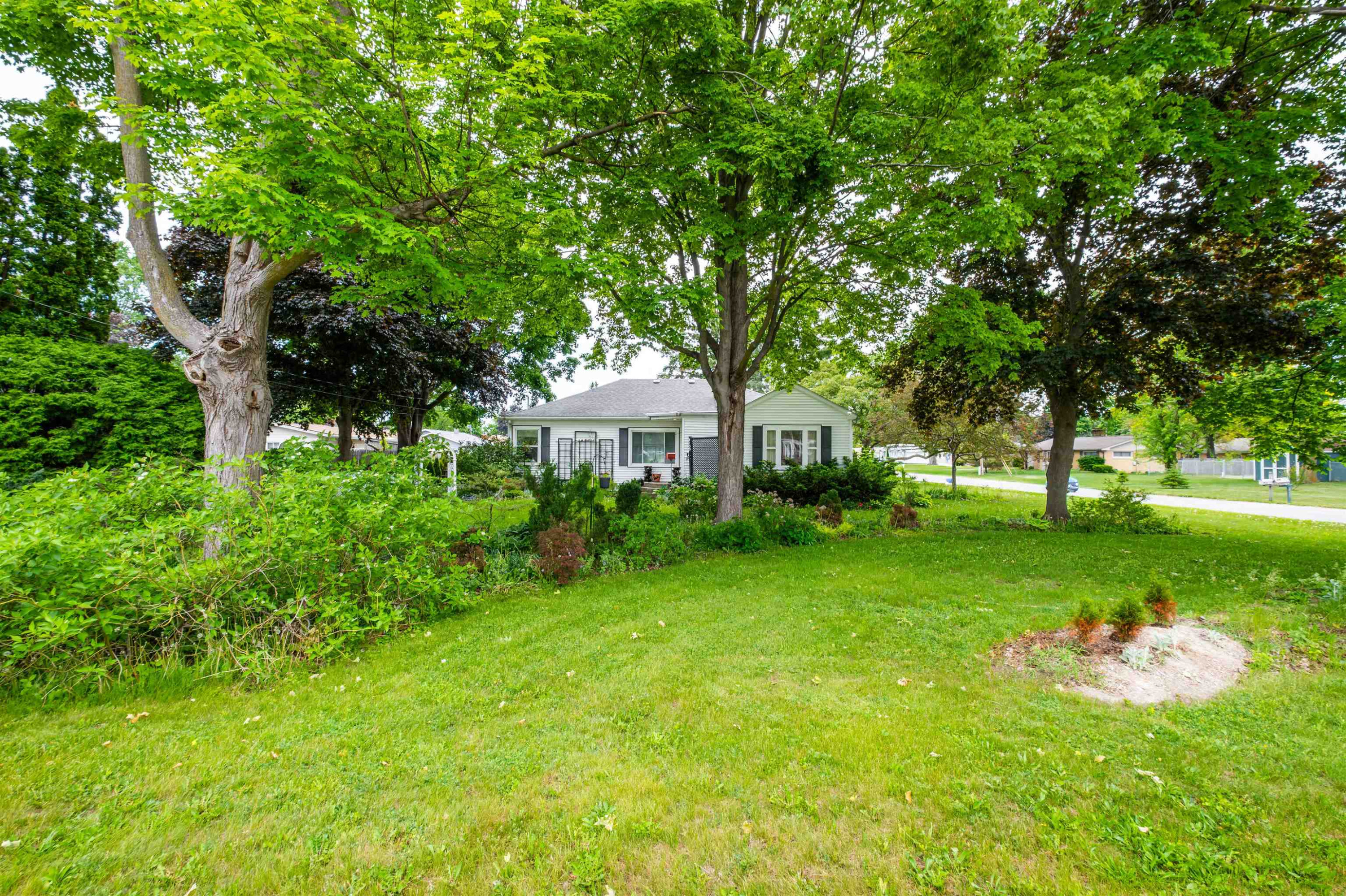 4100 Weiss Street, Saginaw, MI 48603 — Photo 17