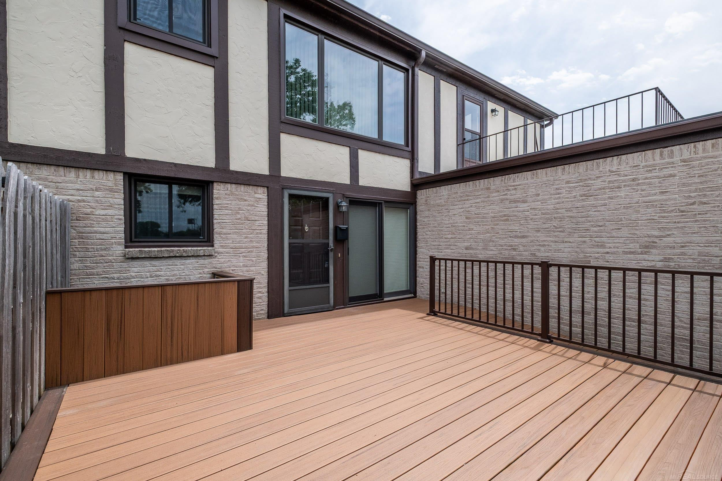 1102 Country Club Drive, Saint Clair Shores, MI 48082 — Photo 3