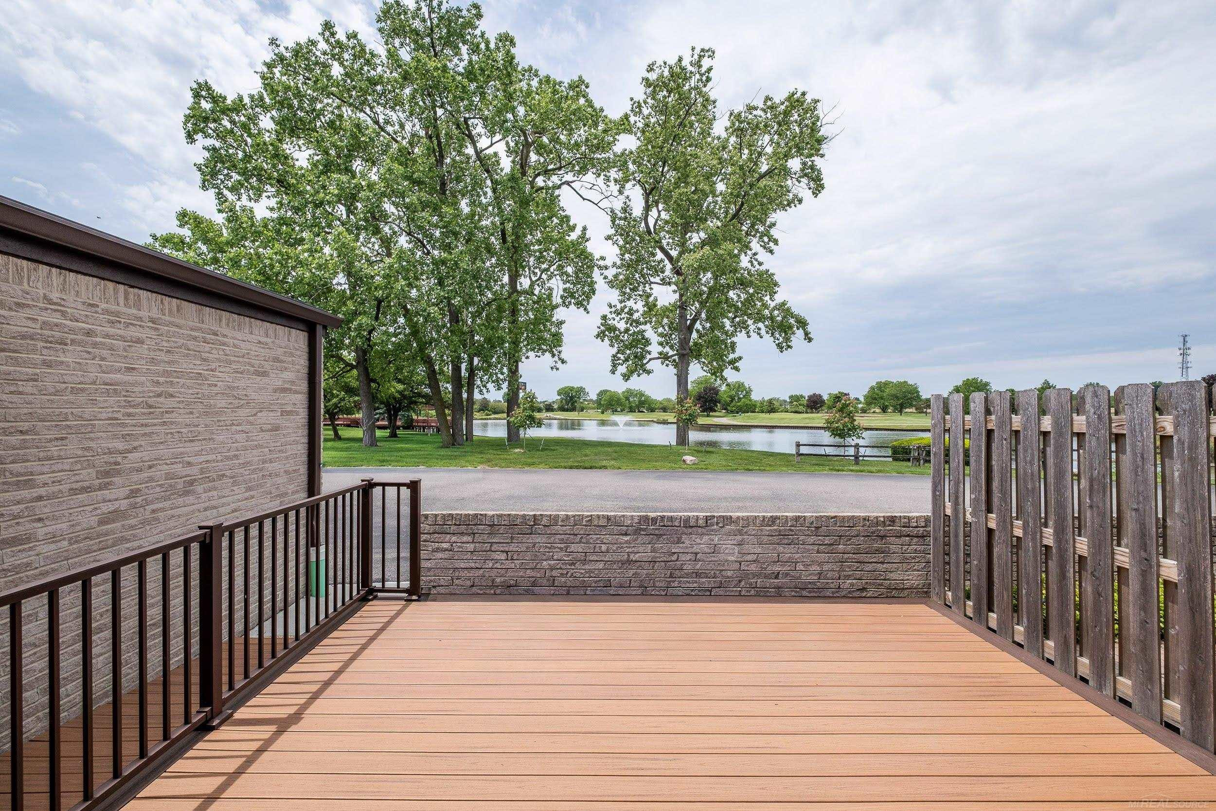 1102 Country Club Drive, Saint Clair Shores, MI 48082 — Photo 4