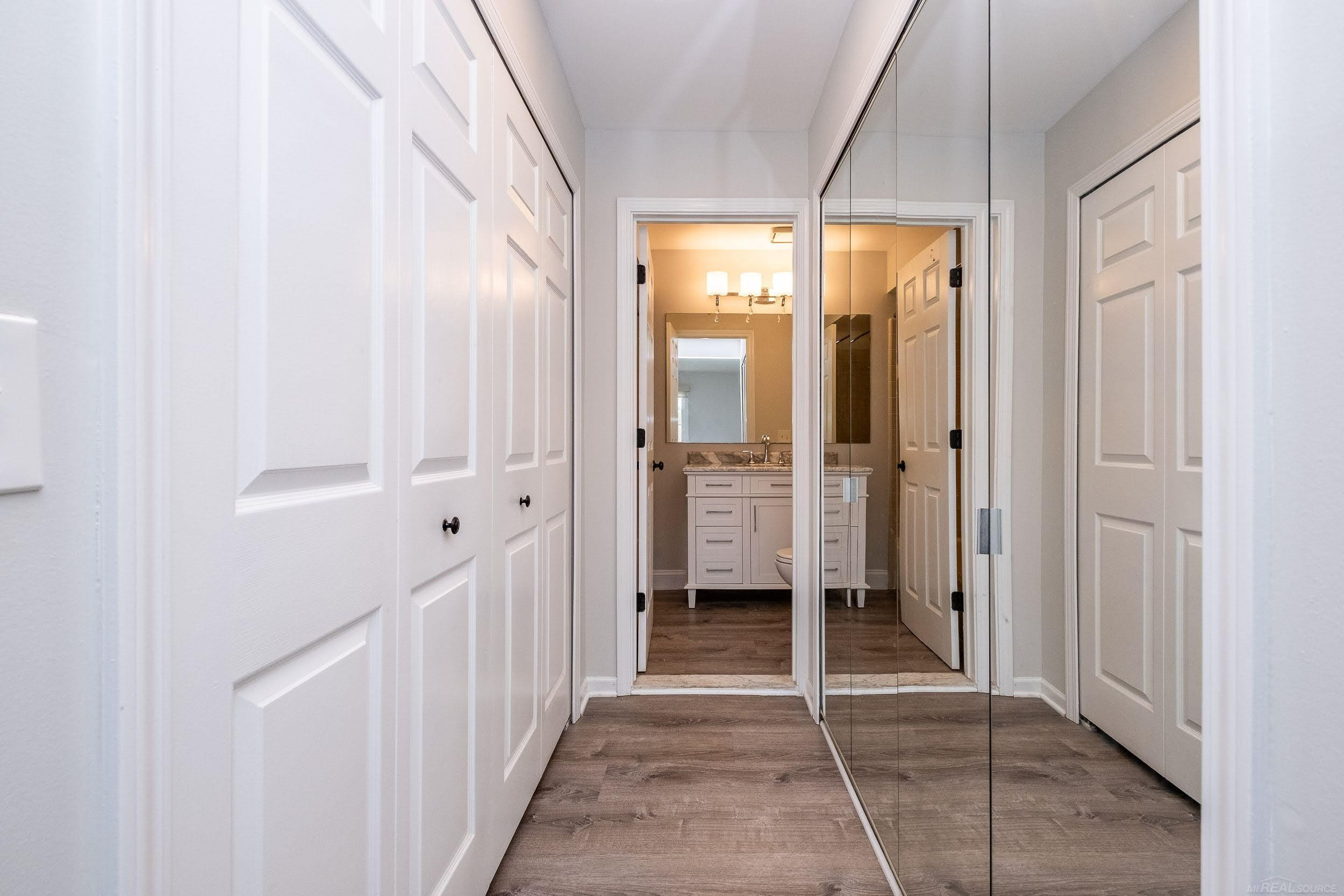 1102 Country Club Drive, Saint Clair Shores, MI 48082 — Photo 26