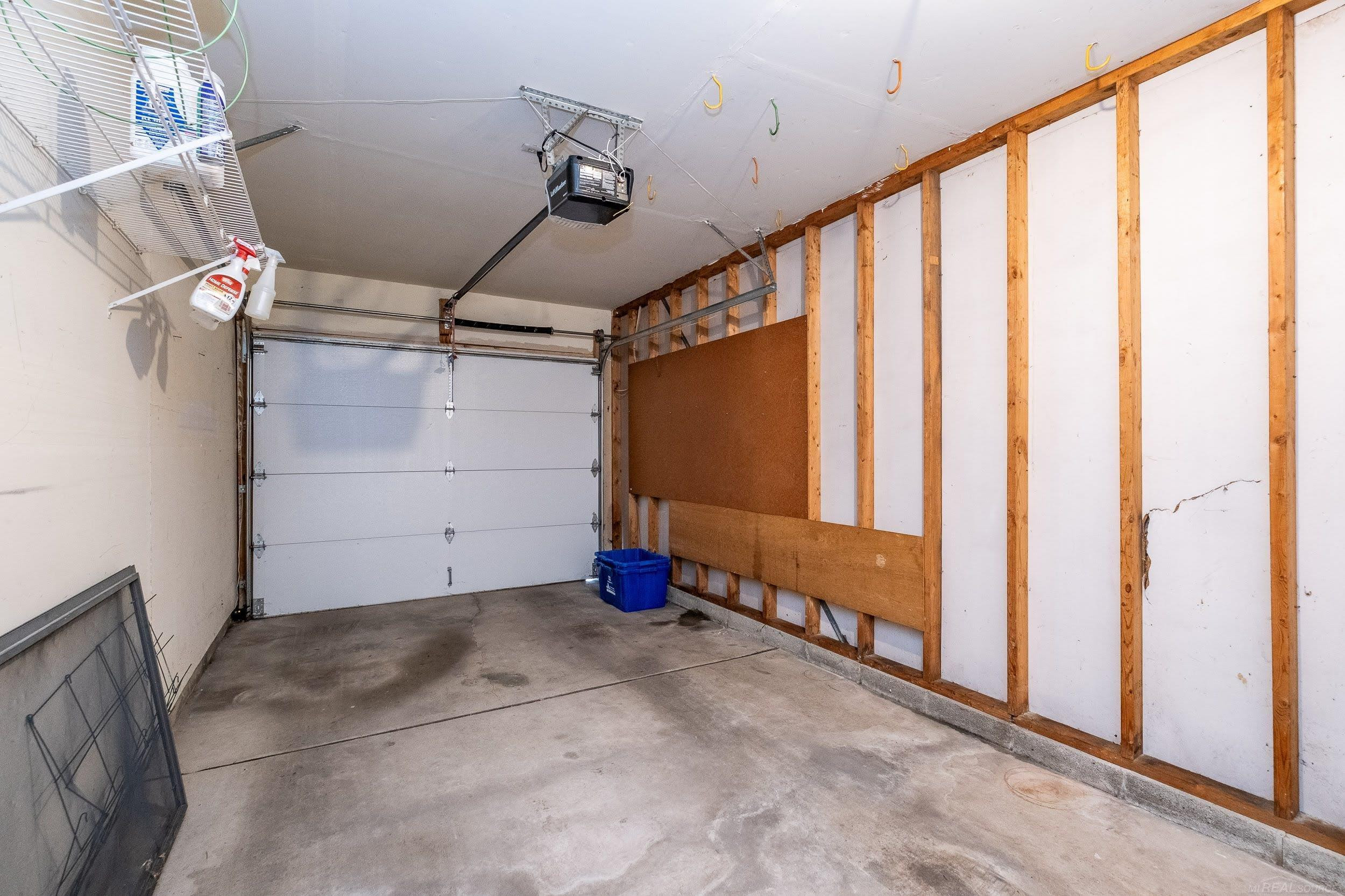 1102 Country Club Drive, Saint Clair Shores, MI 48082 — Photo 31