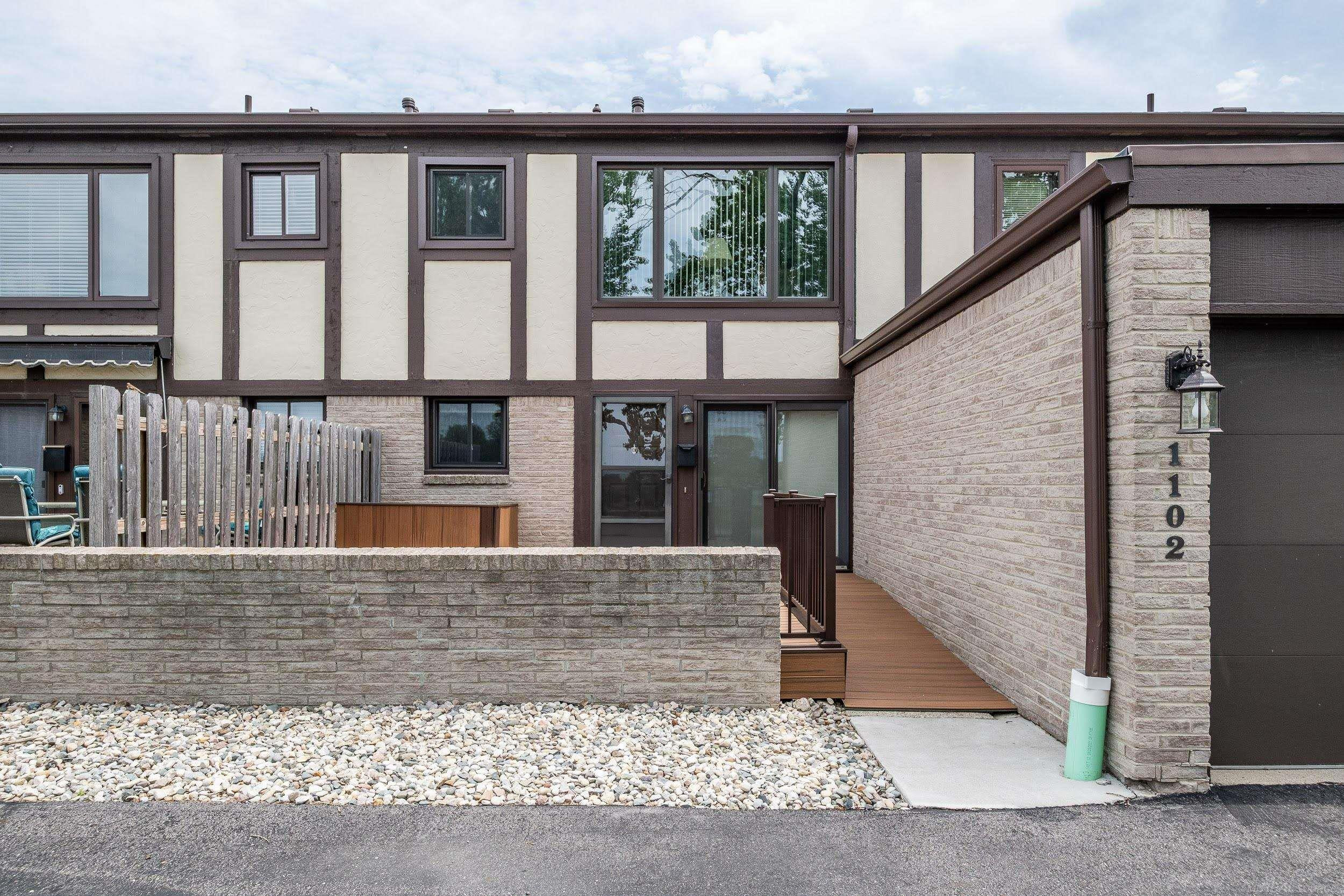 1102 Country Club Drive, Saint Clair Shores, MI 48082 — Photo 37